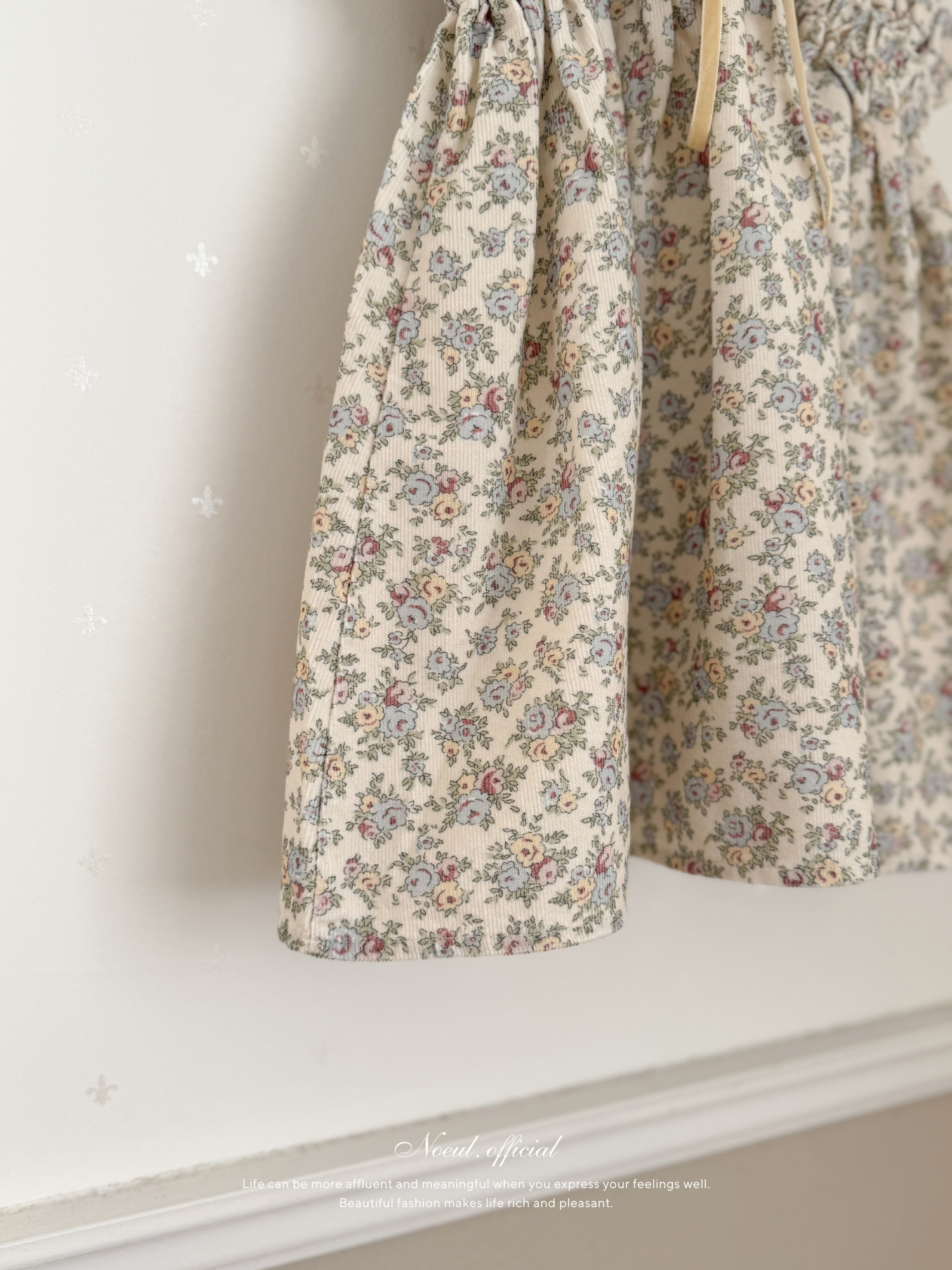 Garden frill ribbon one-piece