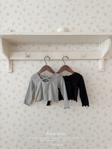 Heart button cross tee