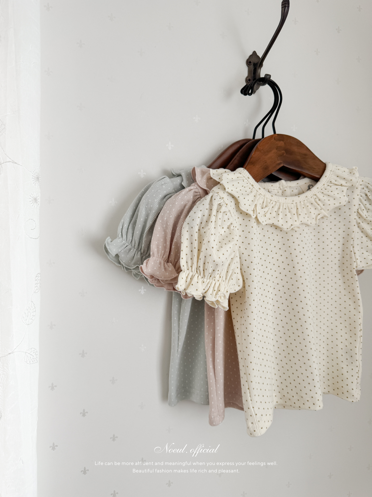 Gracie dot puff tops
