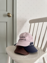 Little moment cap