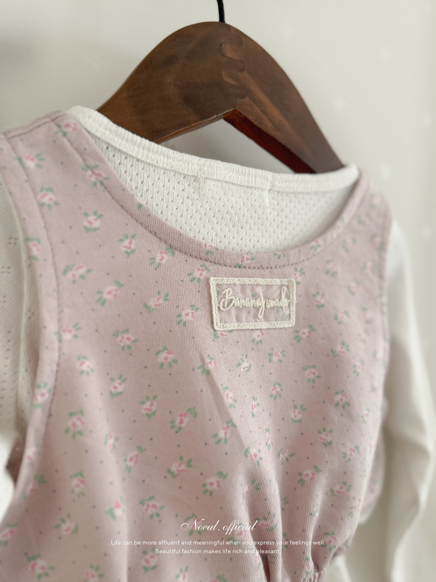 Rozy garden vest