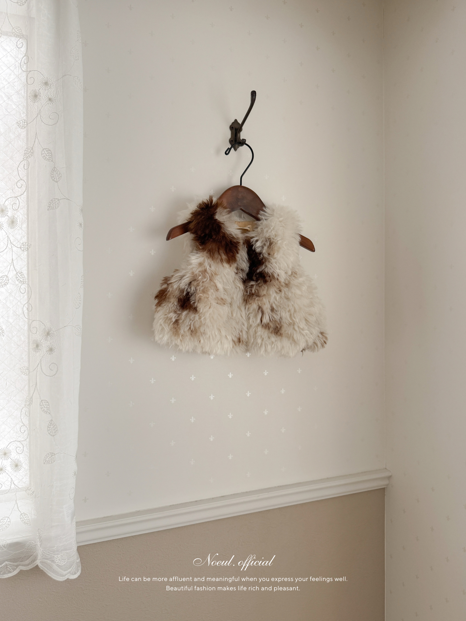 Mofmof fur vest