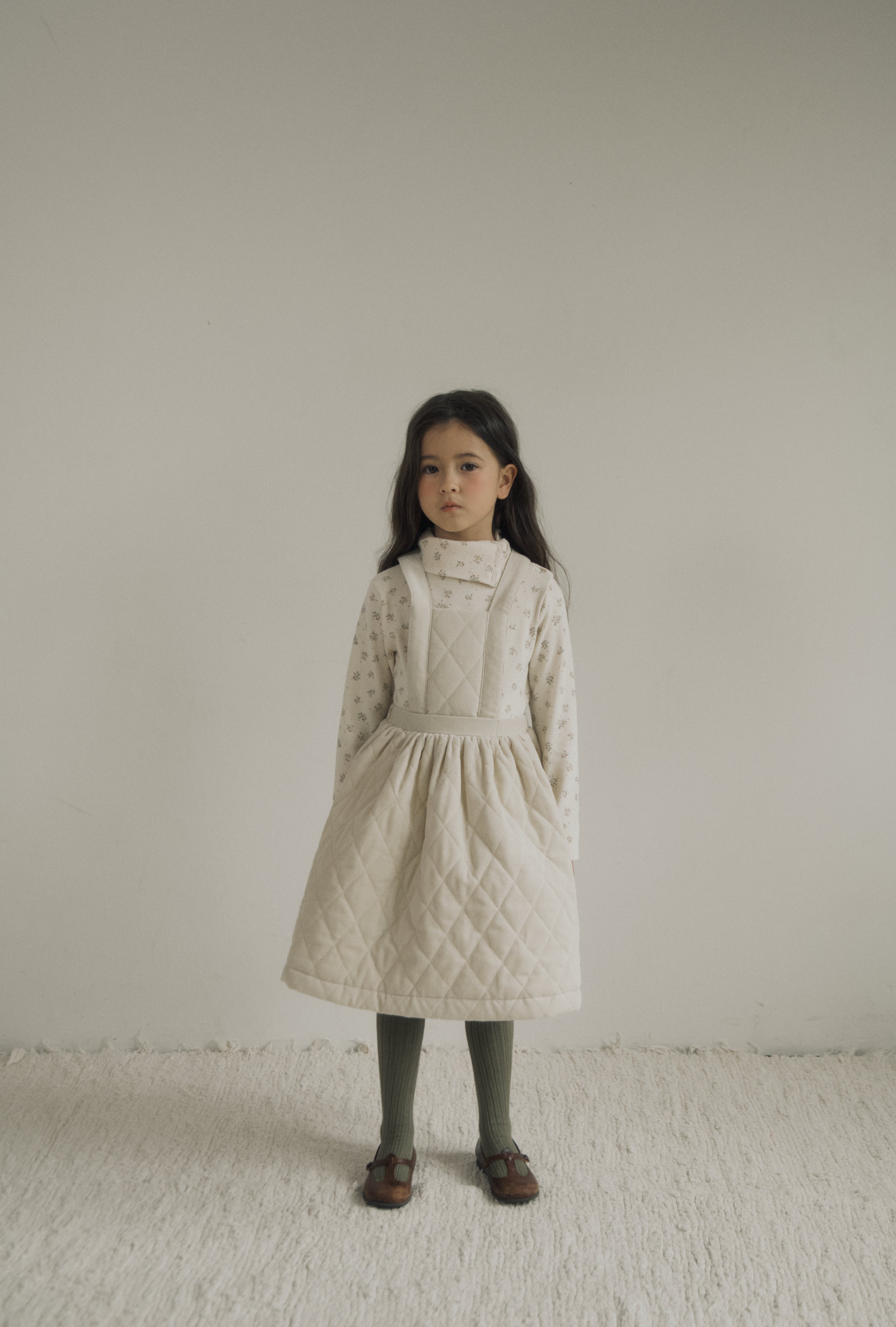 ［inné］Cloud quilted pinafore