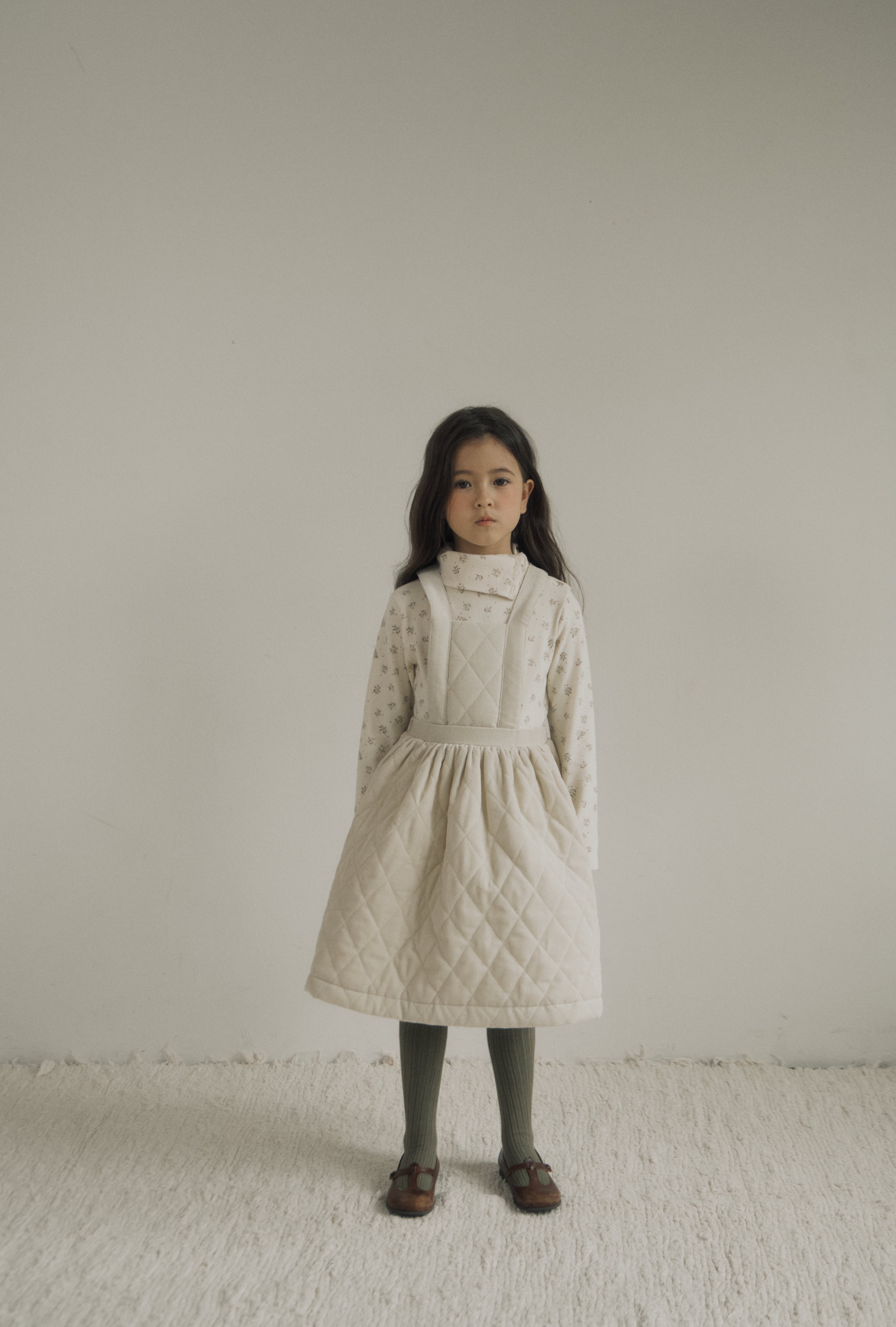 ［inné］Cloud quilted pinafore