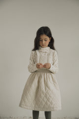 ［inné］Cloud quilted pinafore