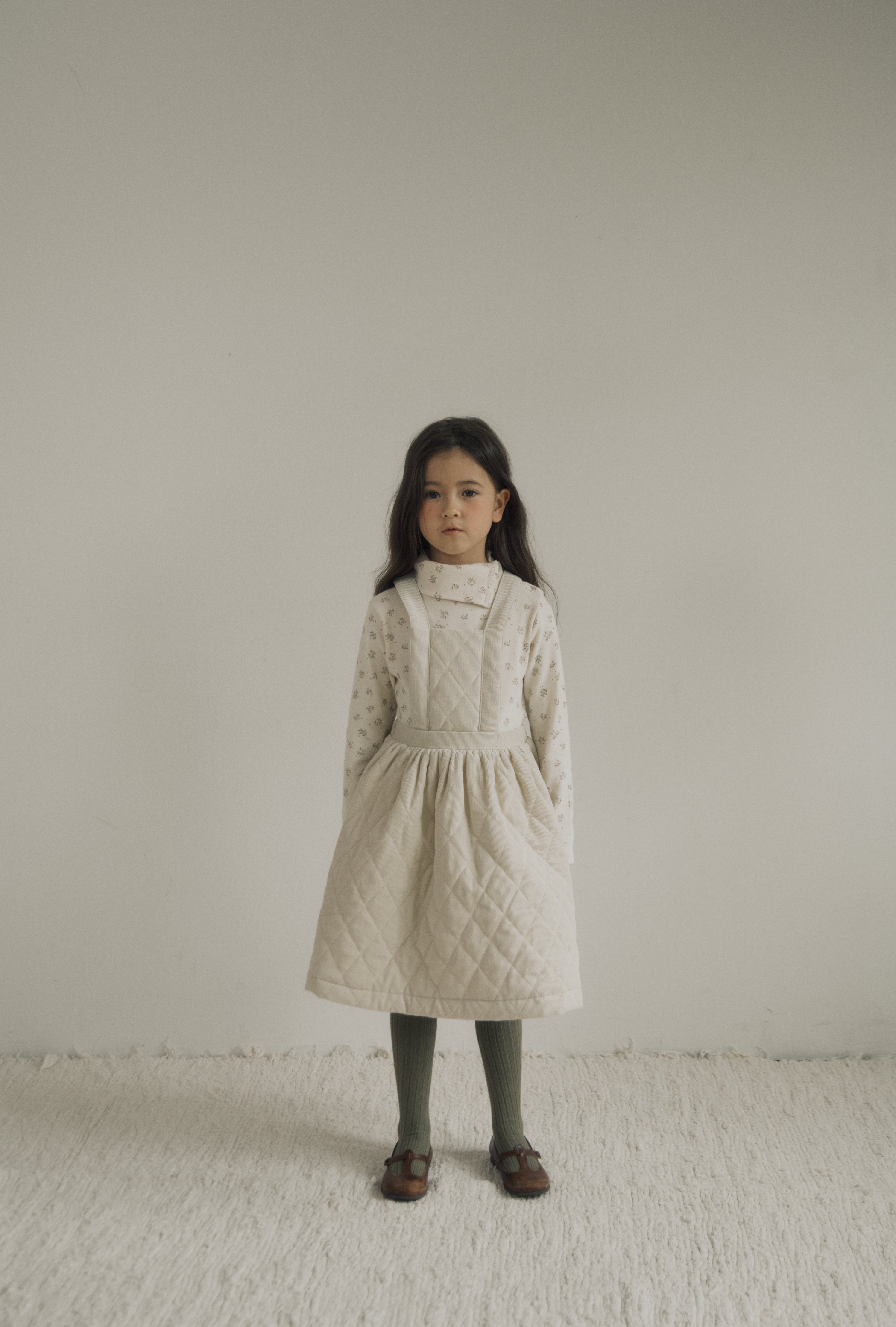［inné］ Petal turtleneck (ivory)