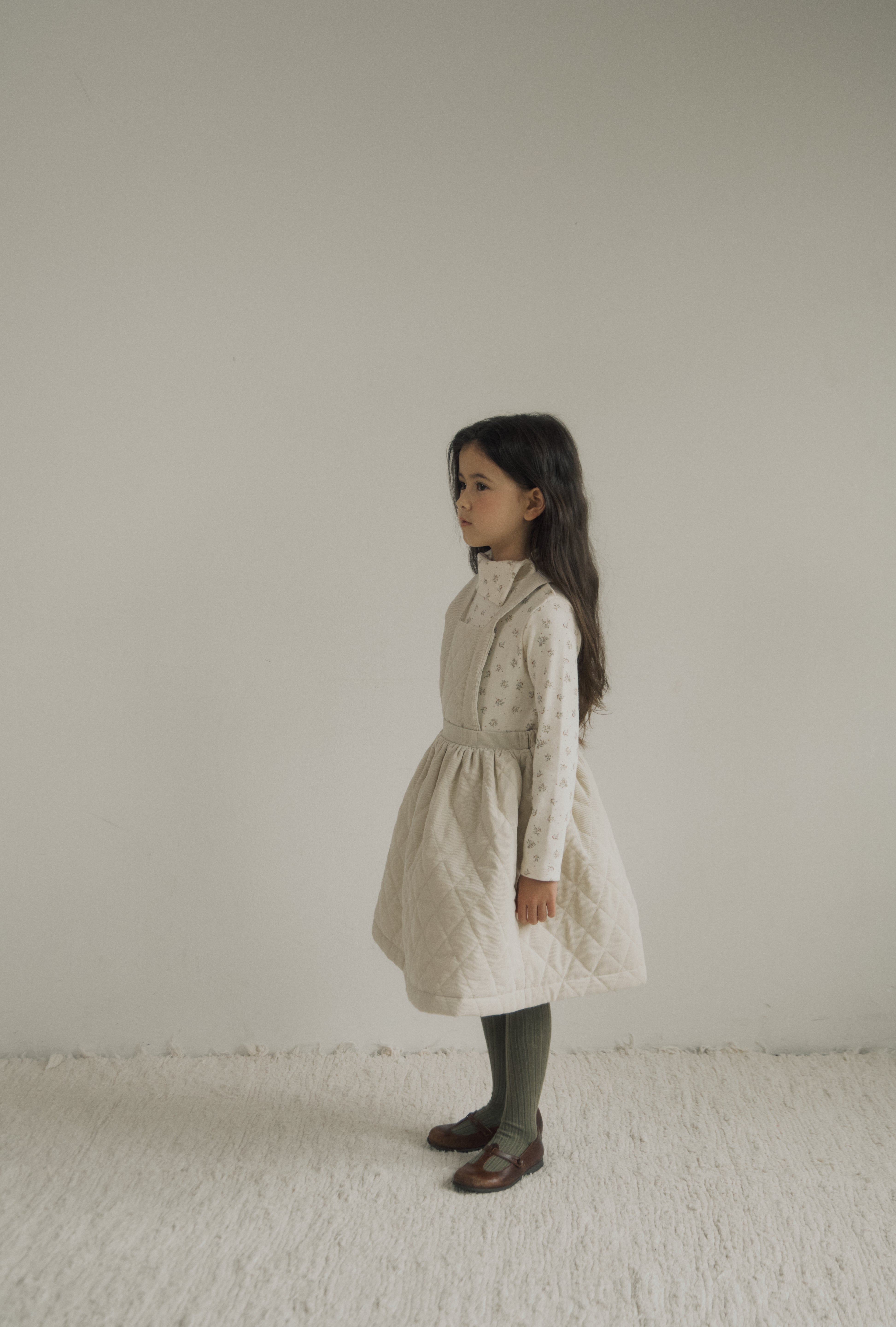 ［inné］Cloud quilted pinafore