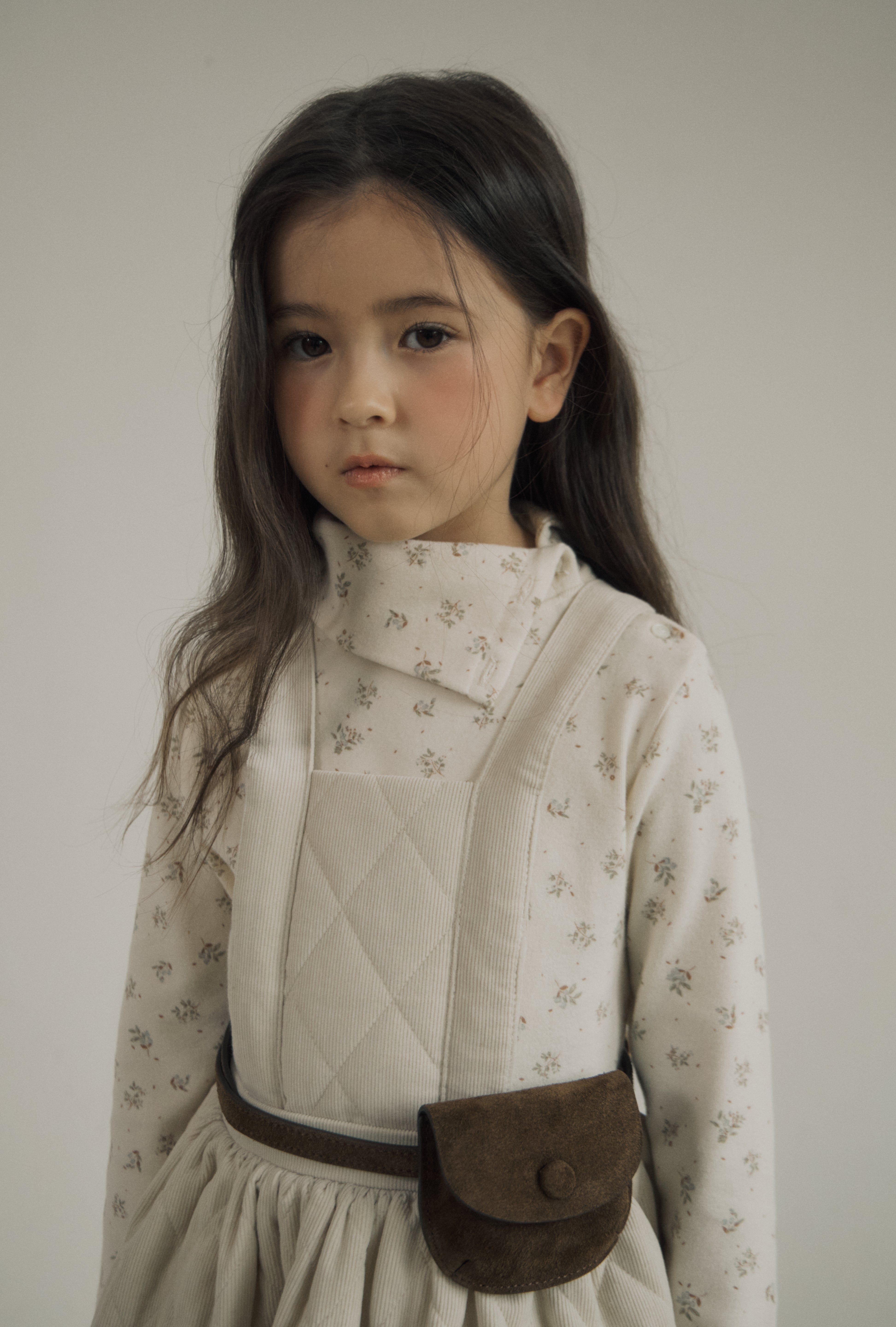 ［inné］ Petal turtleneck (ivory)