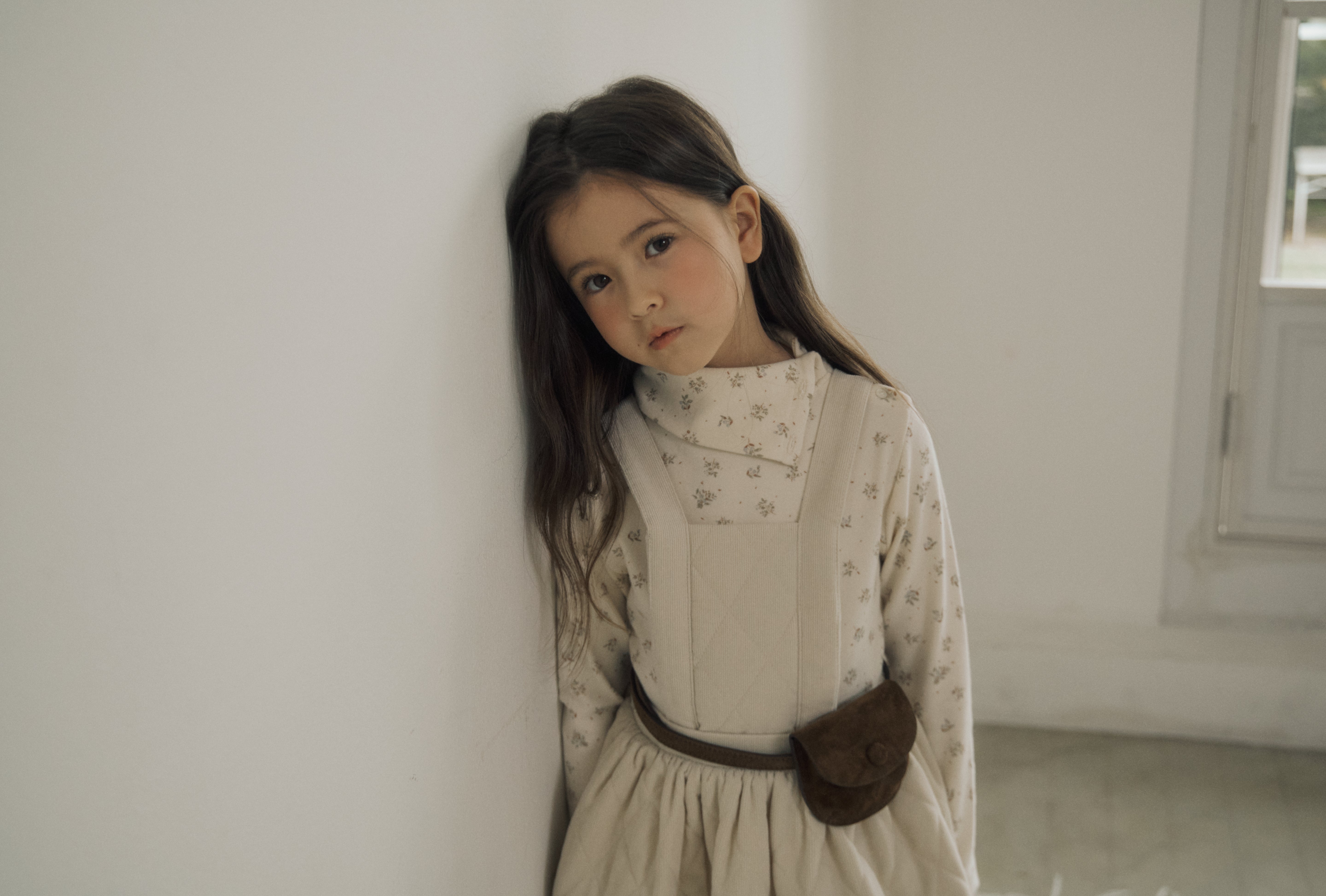 ［inné］ Petal turtleneck (ivory)