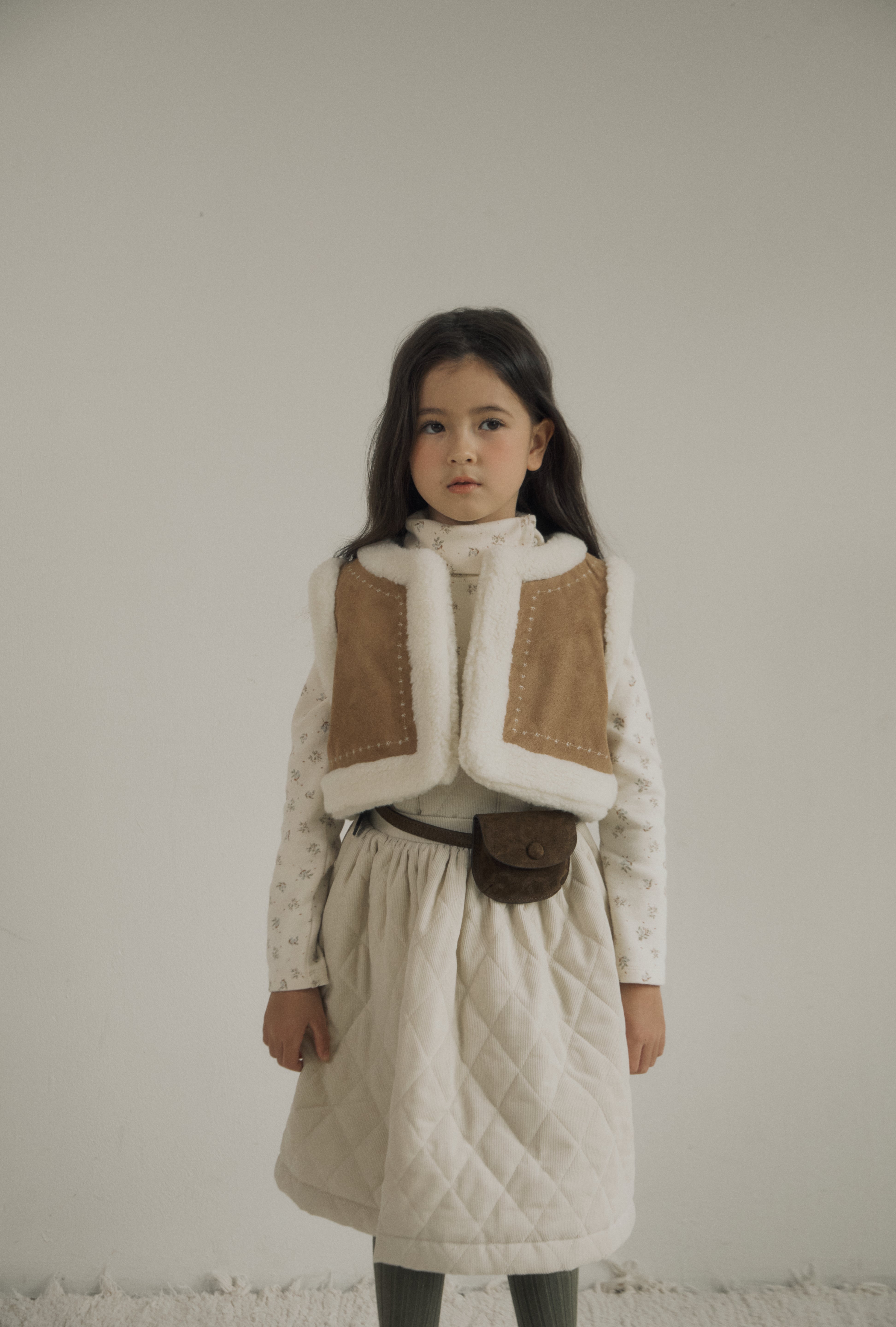 ［inné］ Suede reversible fur vest