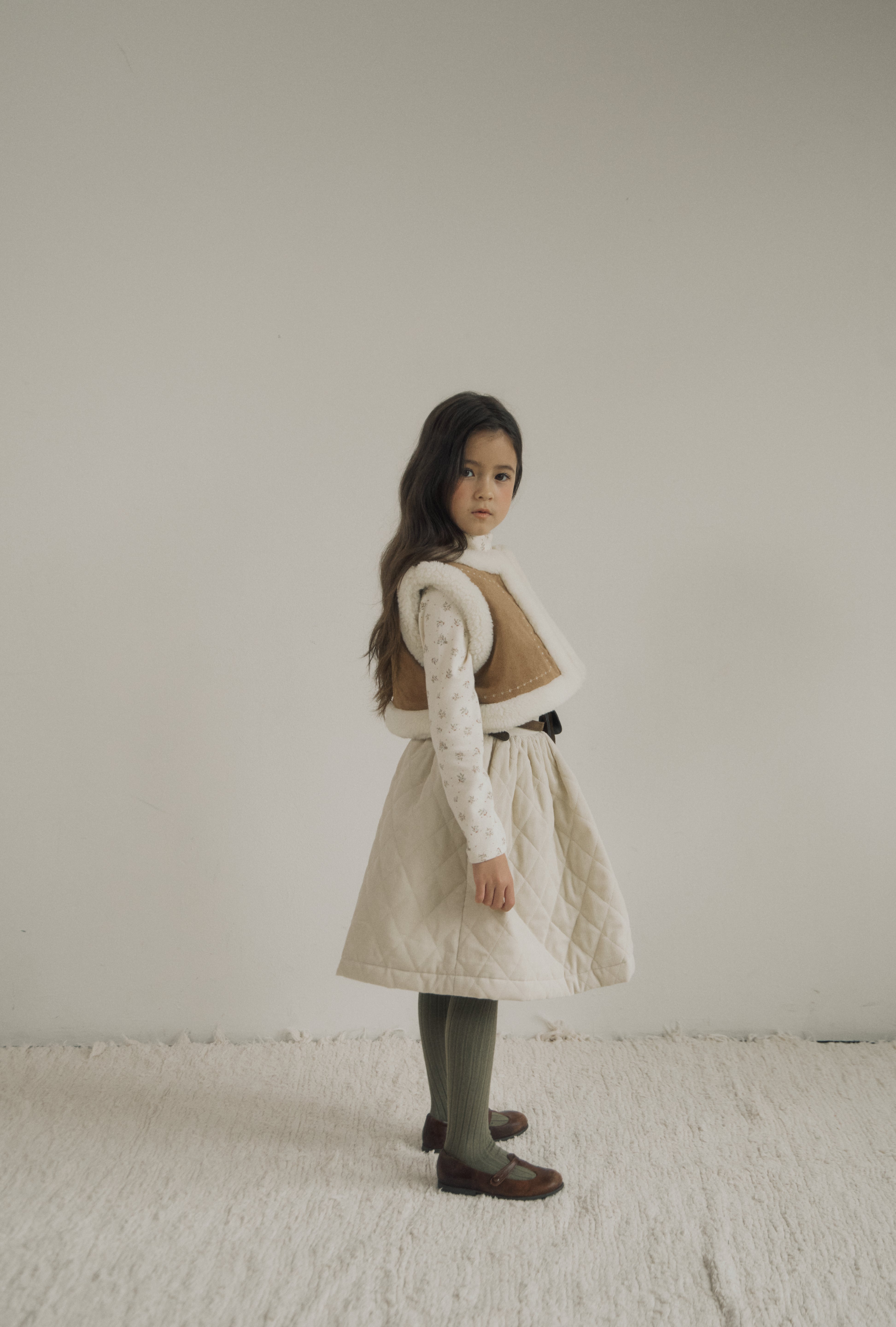 ［inné］ Suede reversible fur vest