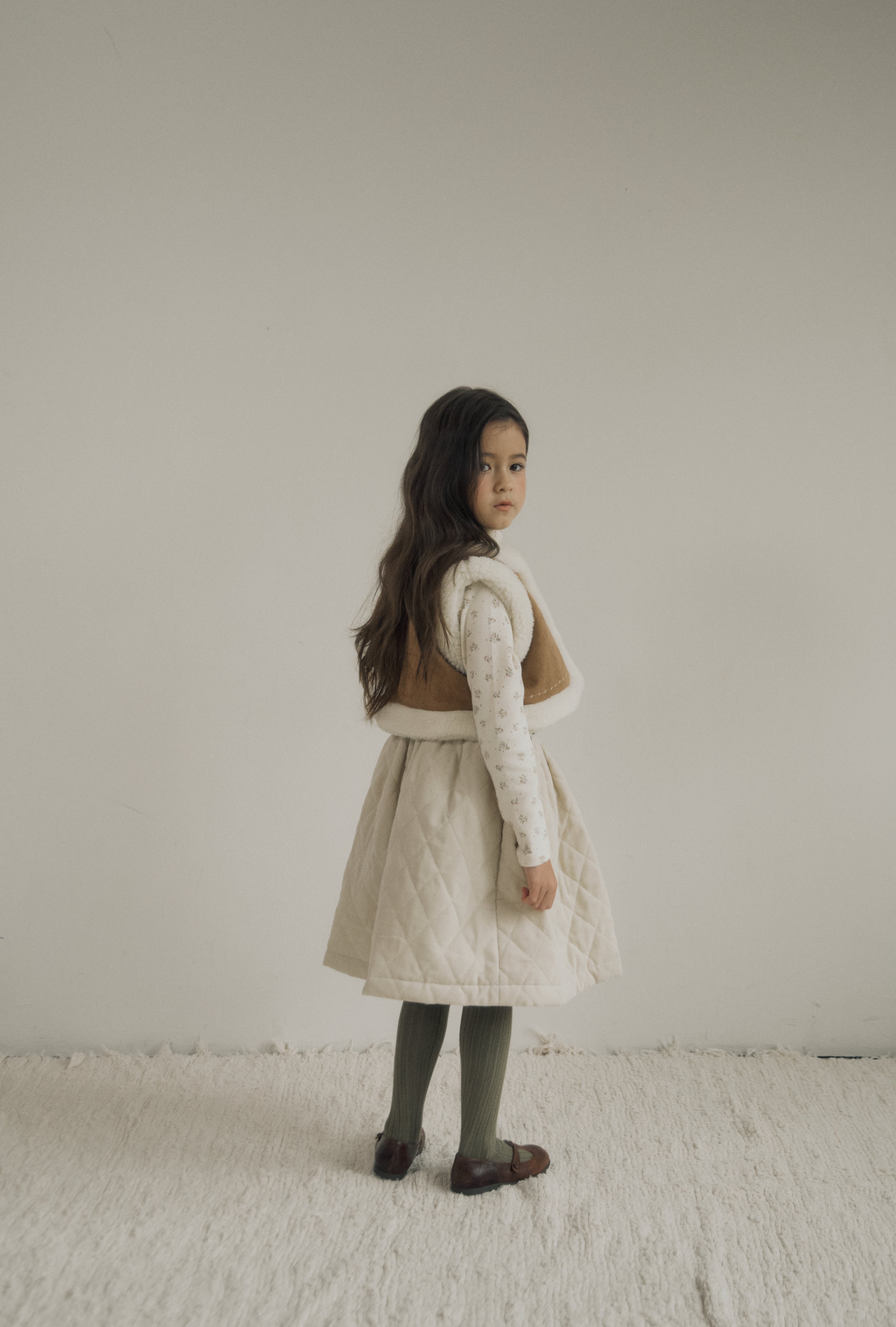 ［inné］ Suede reversible fur vest