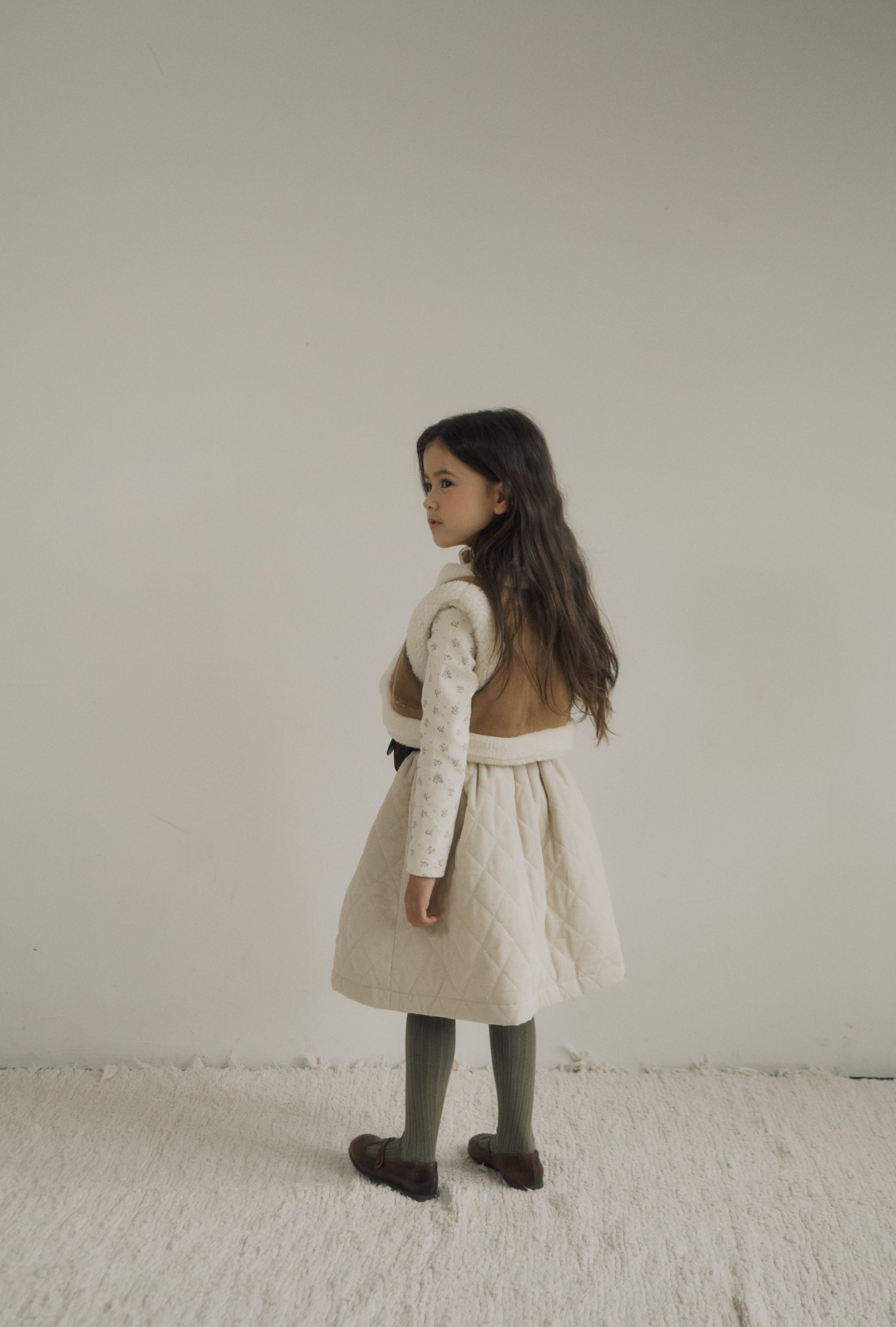 ［inné］ Suede reversible fur vest