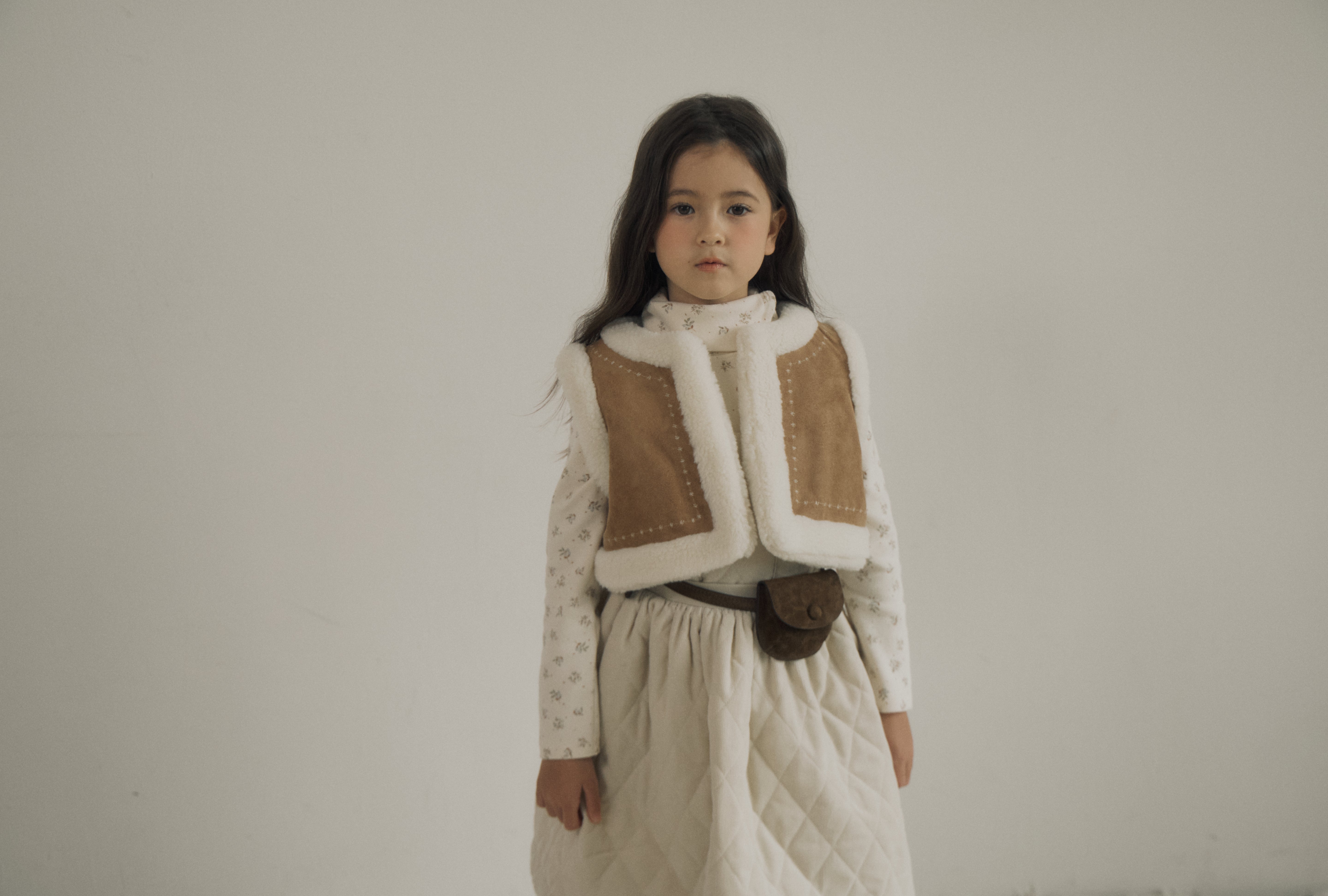 ［inné］ Suede reversible fur vest