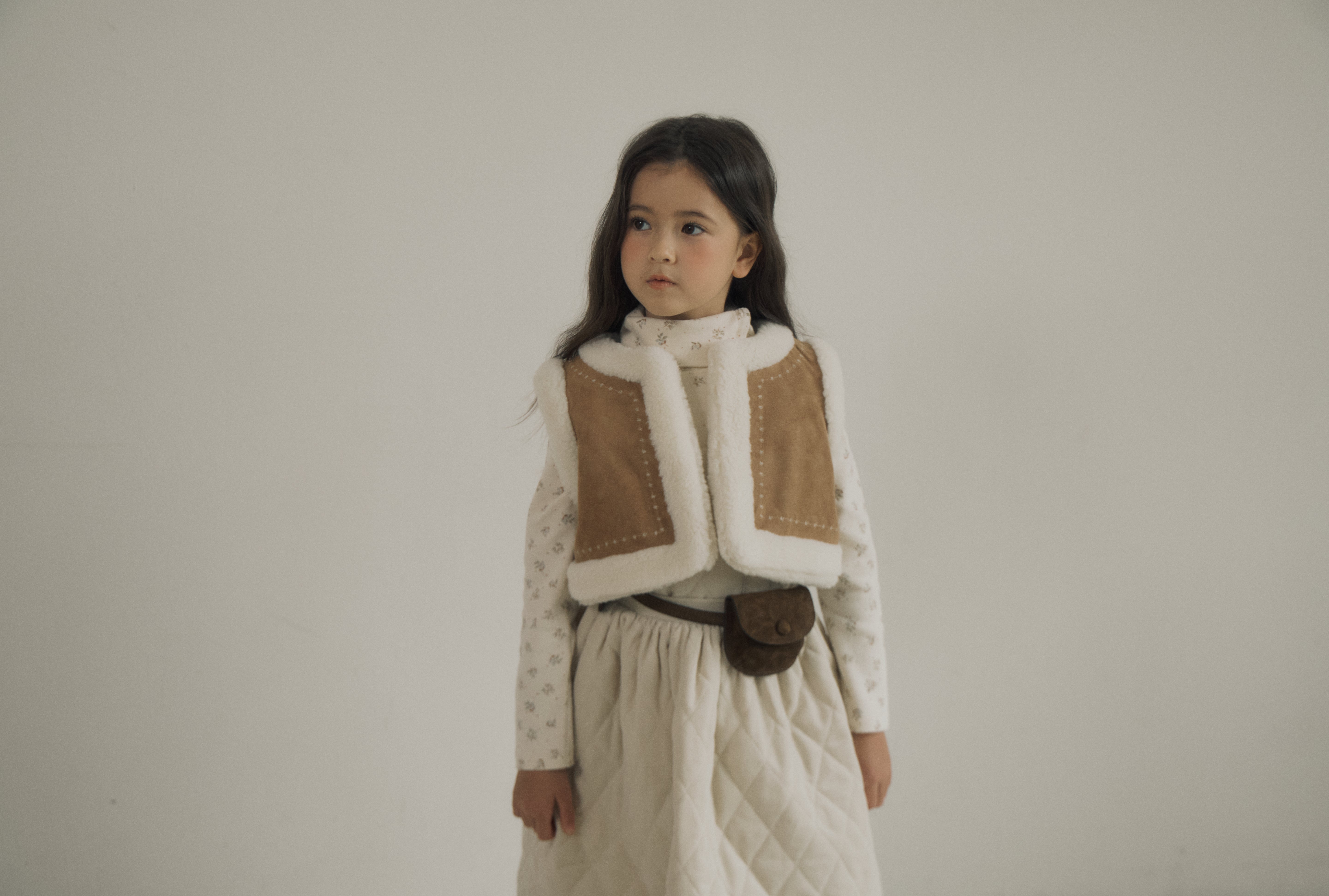 ［inné］ Suede reversible fur vest