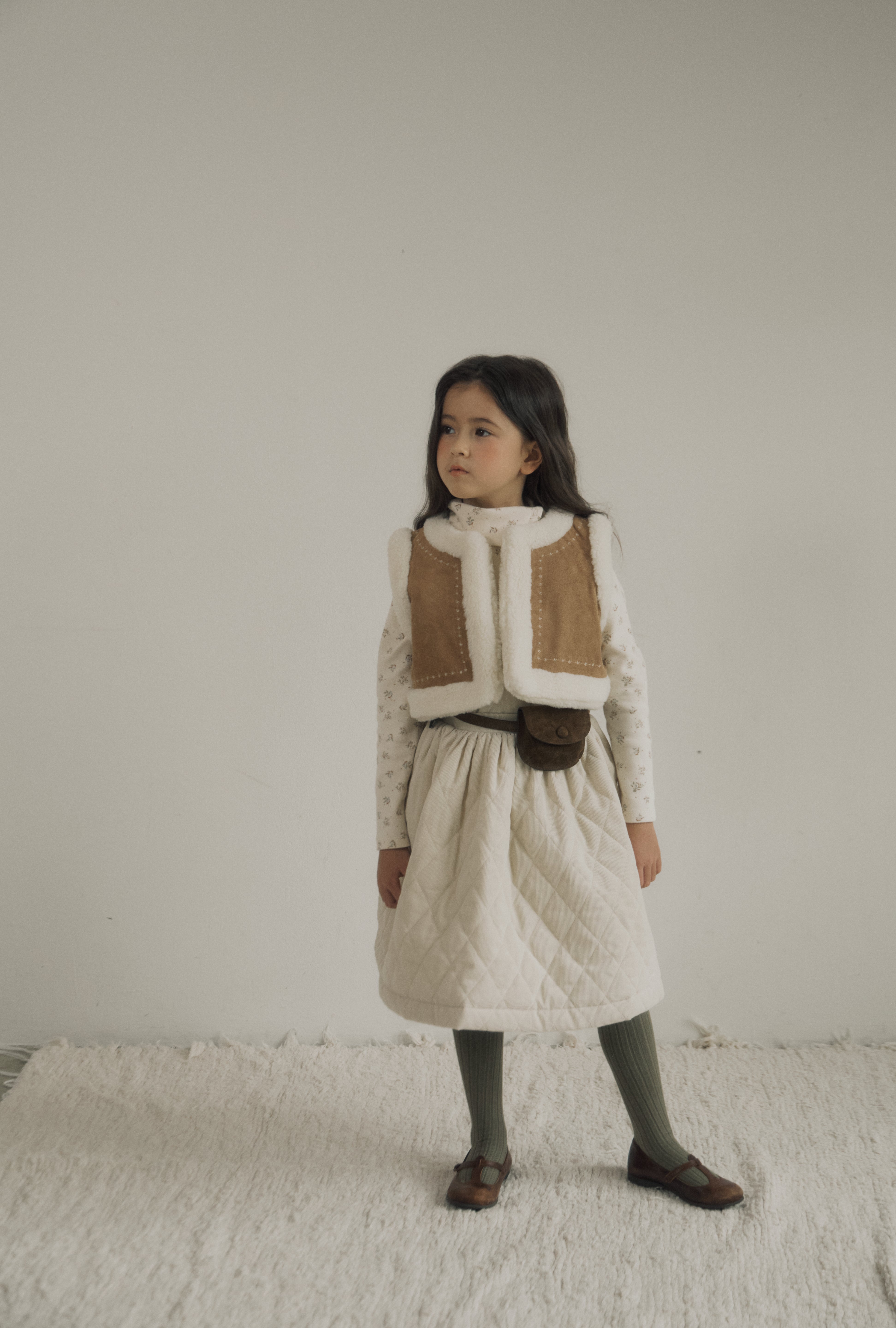 ［inné］ Suede reversible fur vest