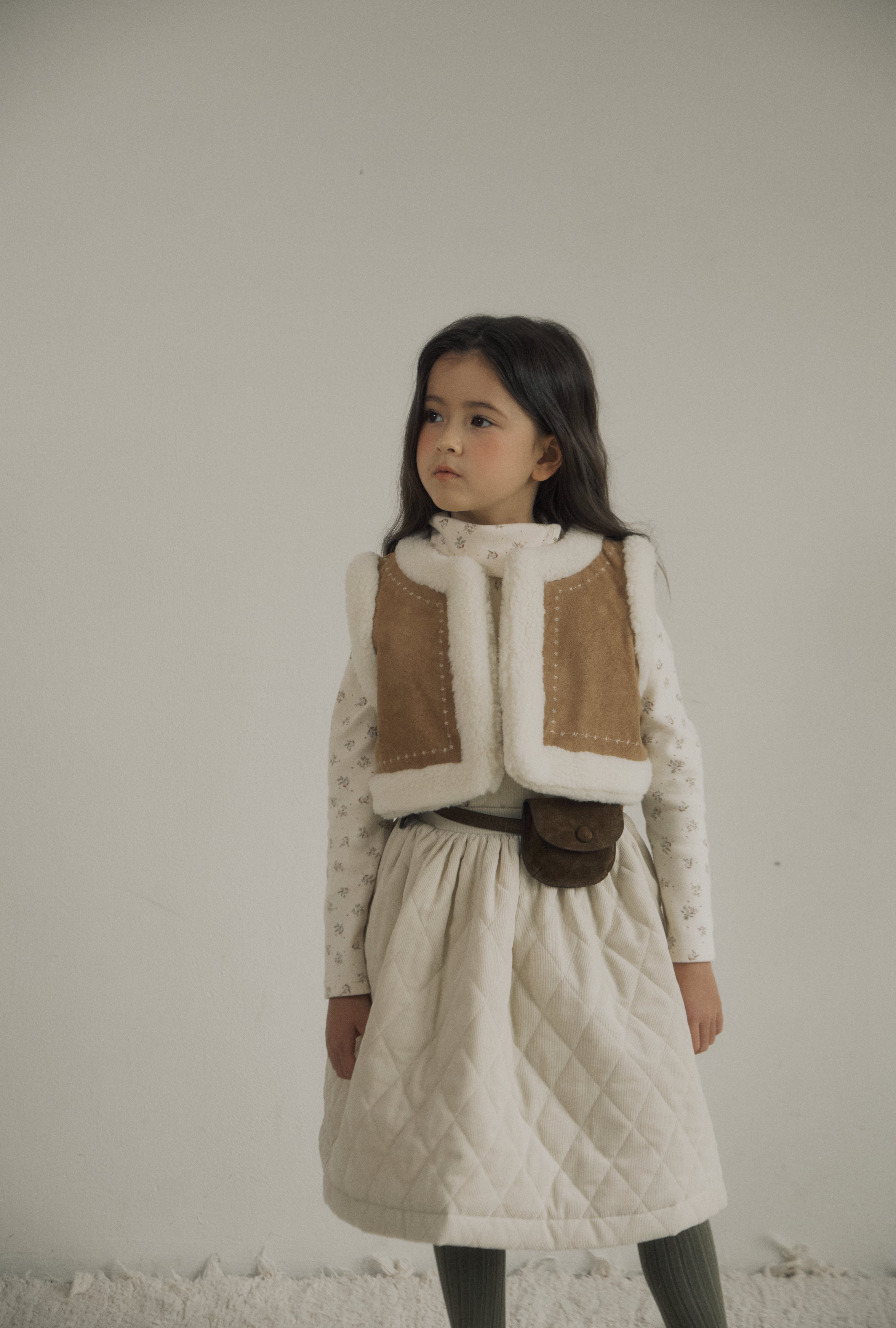 ［inné］ Suede reversible fur vest