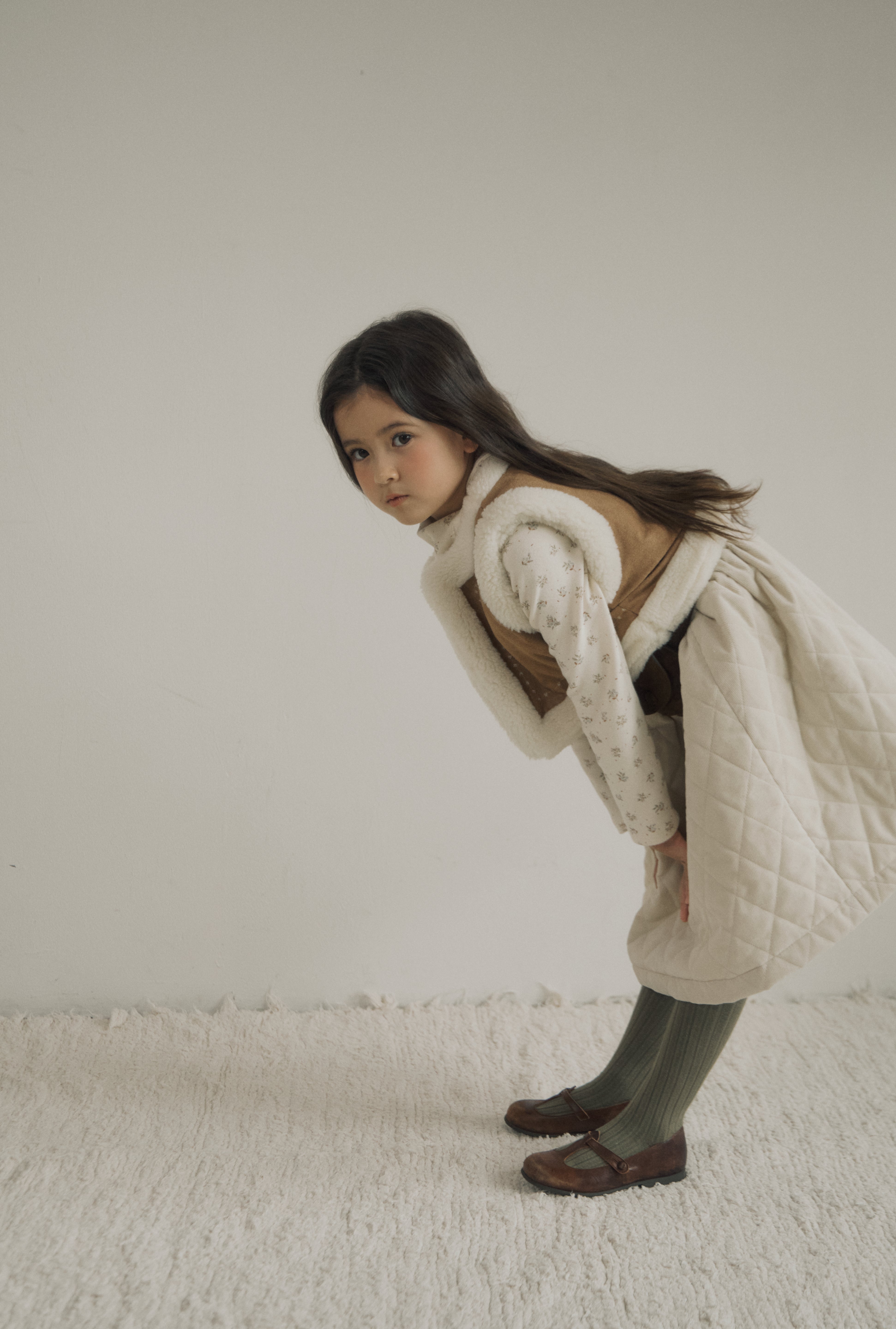 ［inné］ Suede reversible fur vest