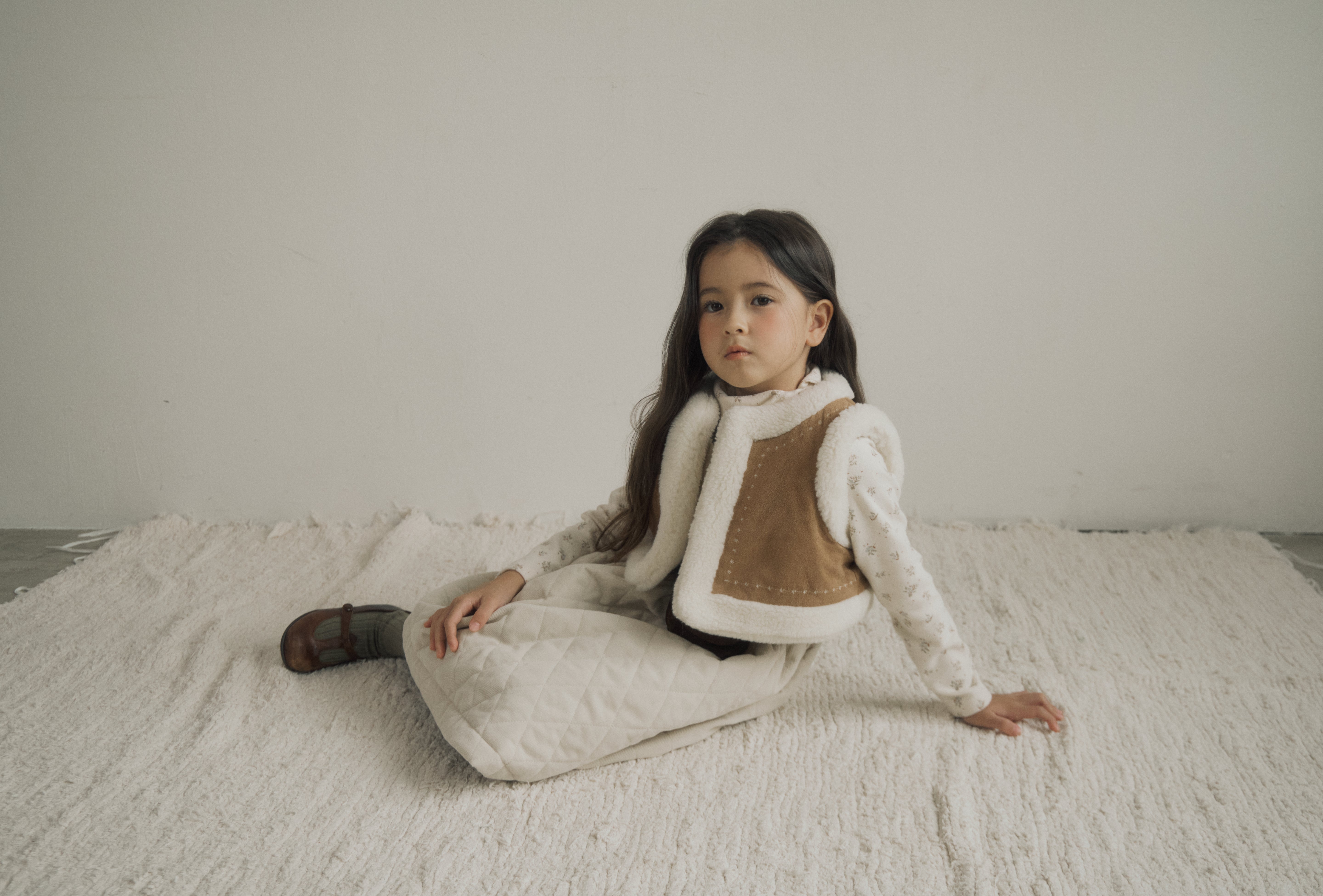 ［inné］ Suede reversible fur vest