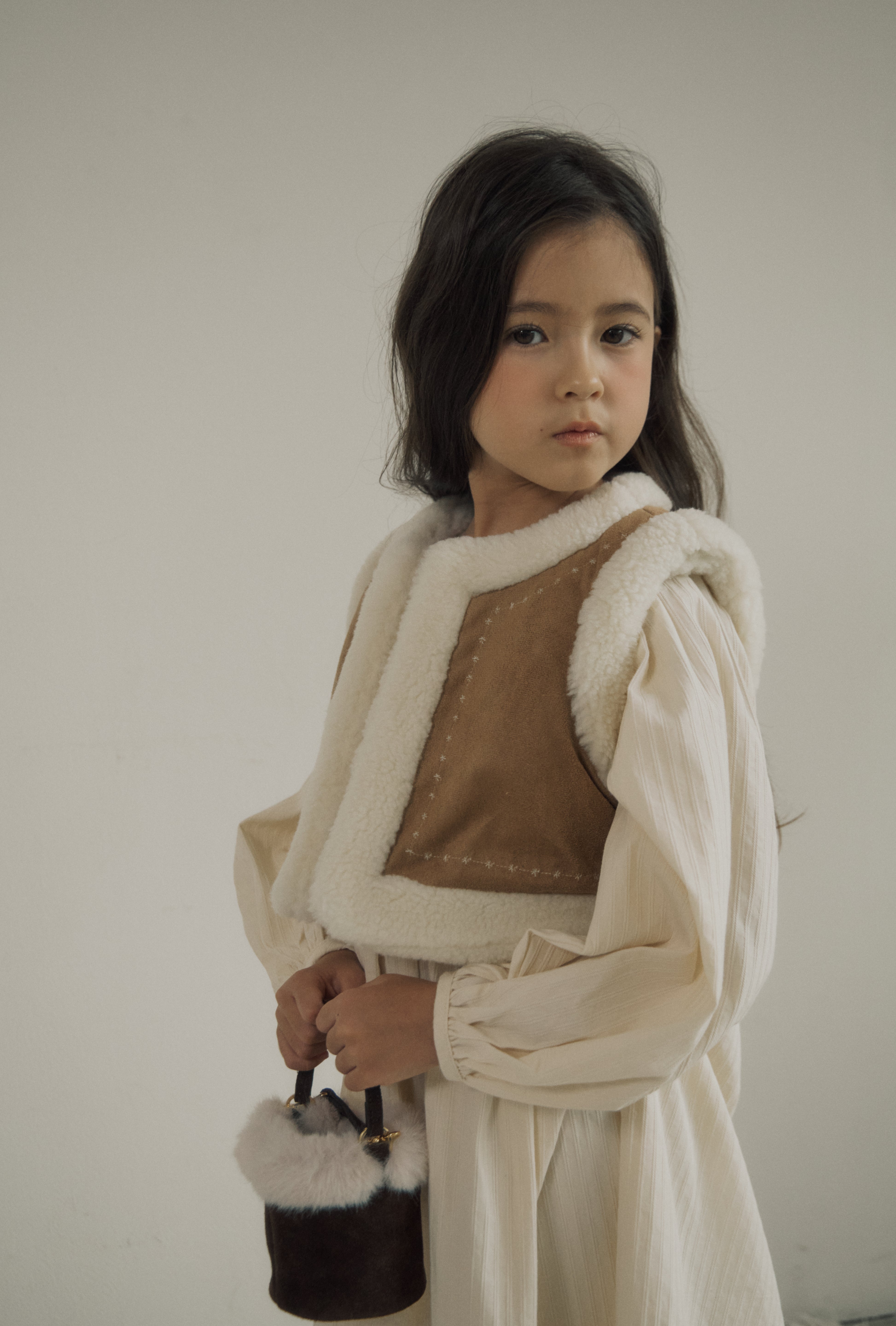 ［inné］ Suede reversible fur vest