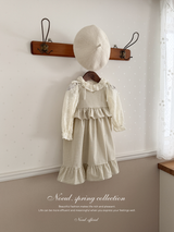 Lauran frill blouse (lace)