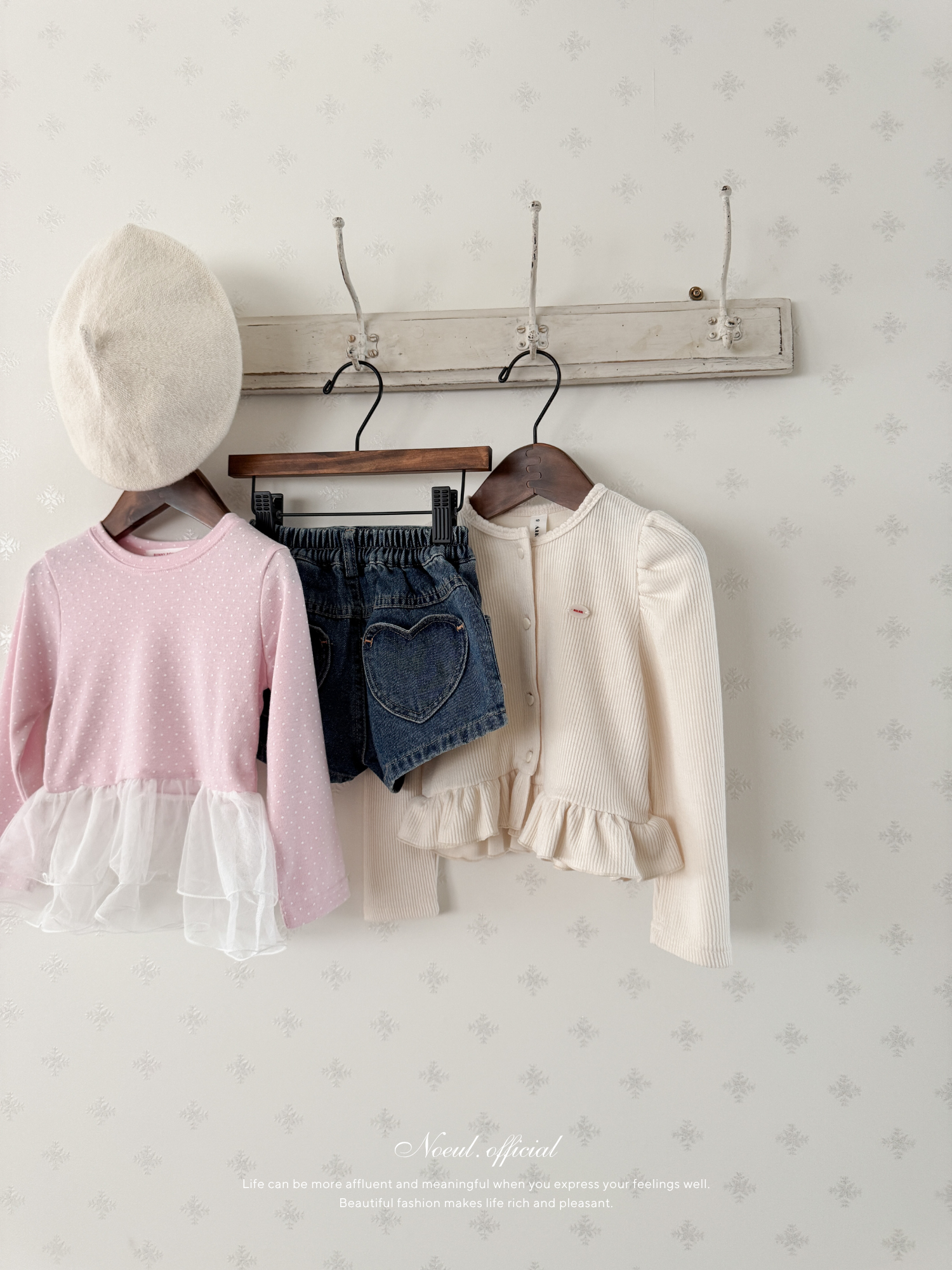 Heart pocket short pants