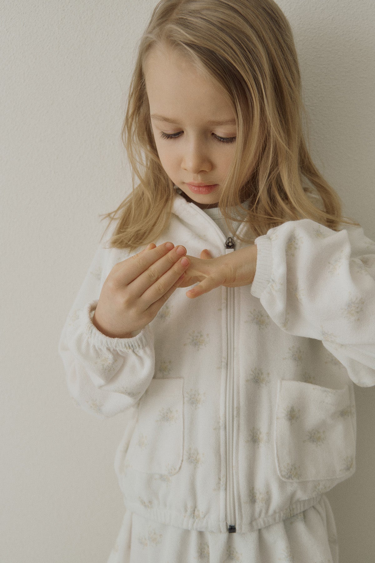 ［inné］Flora terry hoodie (flower)