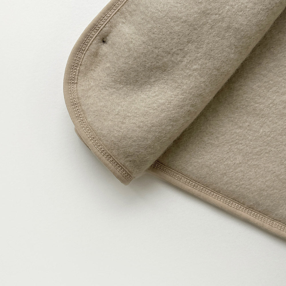 [whitesketchbook] Bichon boa vest