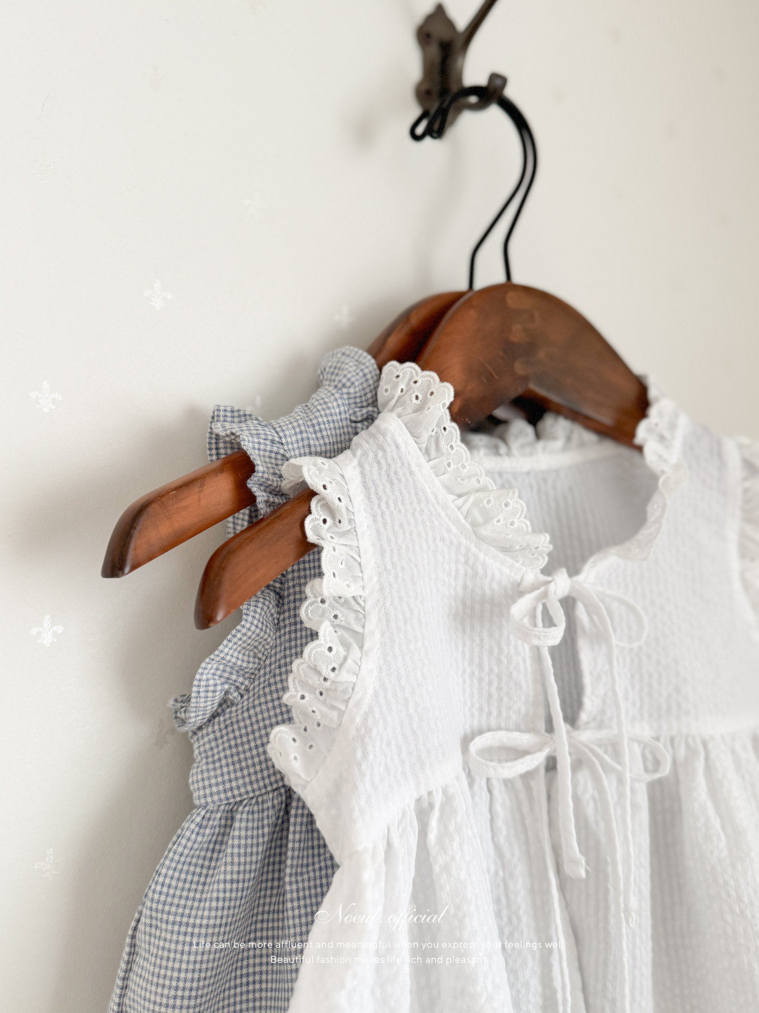 Layered ribbon frill one-piece (baby)