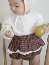 Eyelet lace puff tops
