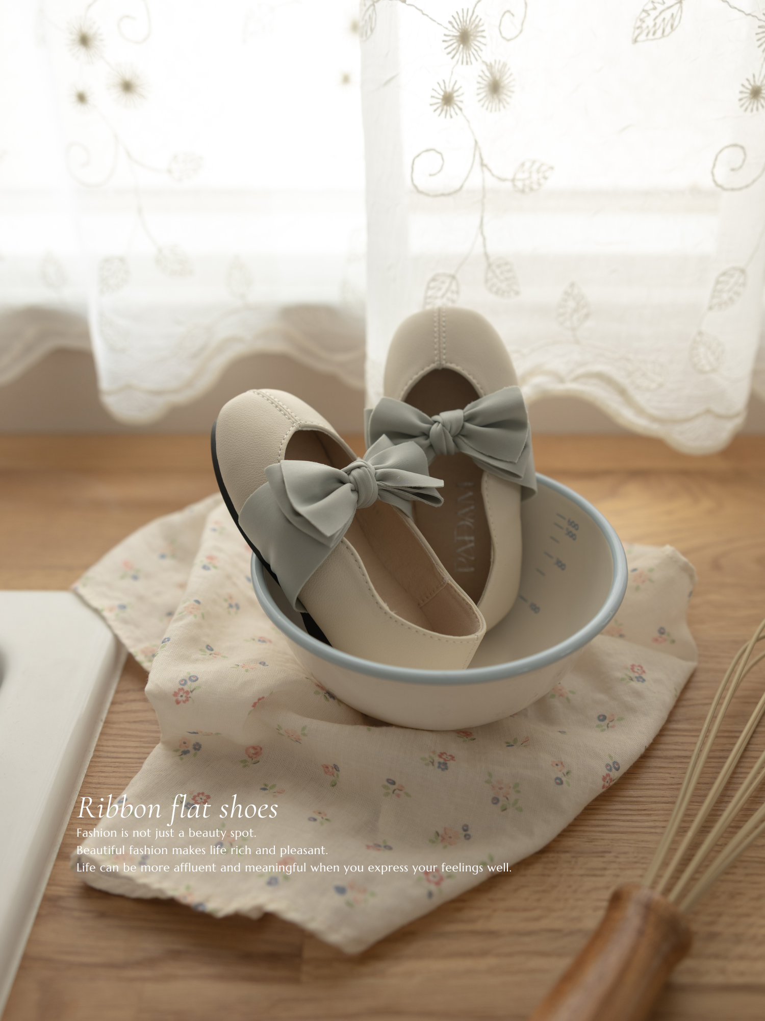Ribbon flat shoes - Frozen yogurt -