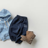 [whitesketchbook] Play jogger pants