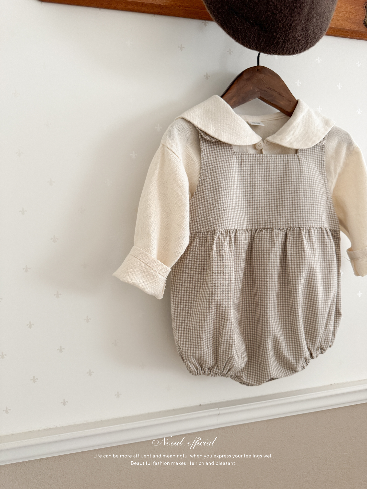 Mono sailor blouse