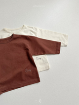 [atomeme] Ours Embroidery Tee