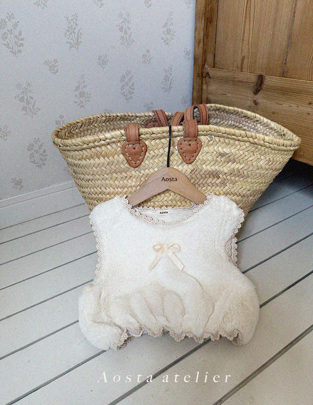 ［Aosta］Furry ribbon vest