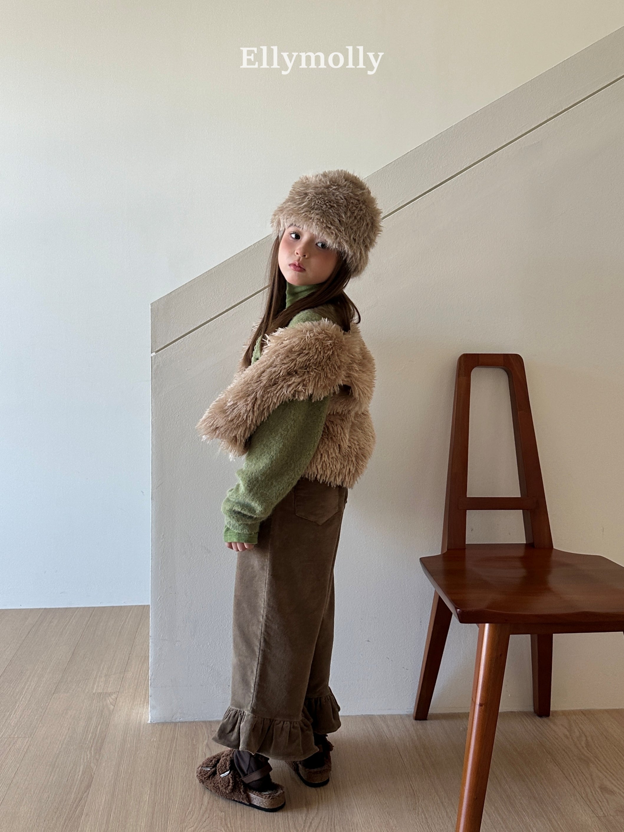［ELLY MOLLY］Fluffy vest