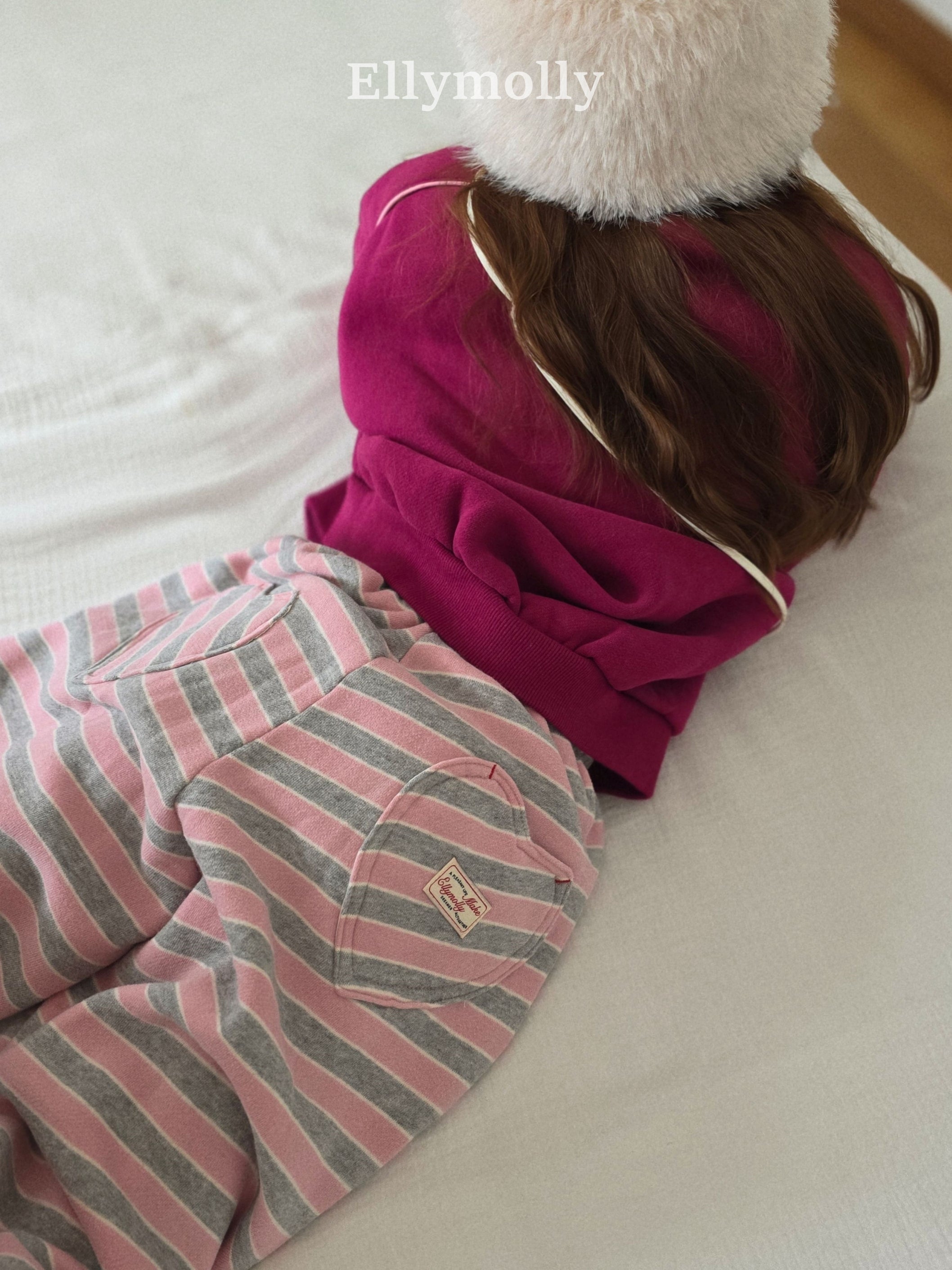 ［ELLY MOLLY］Gray heart jogger pants