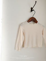 Soft mellow neck tee
