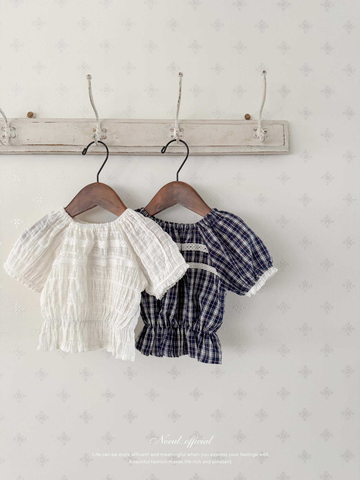 Vivi lace puff blouse