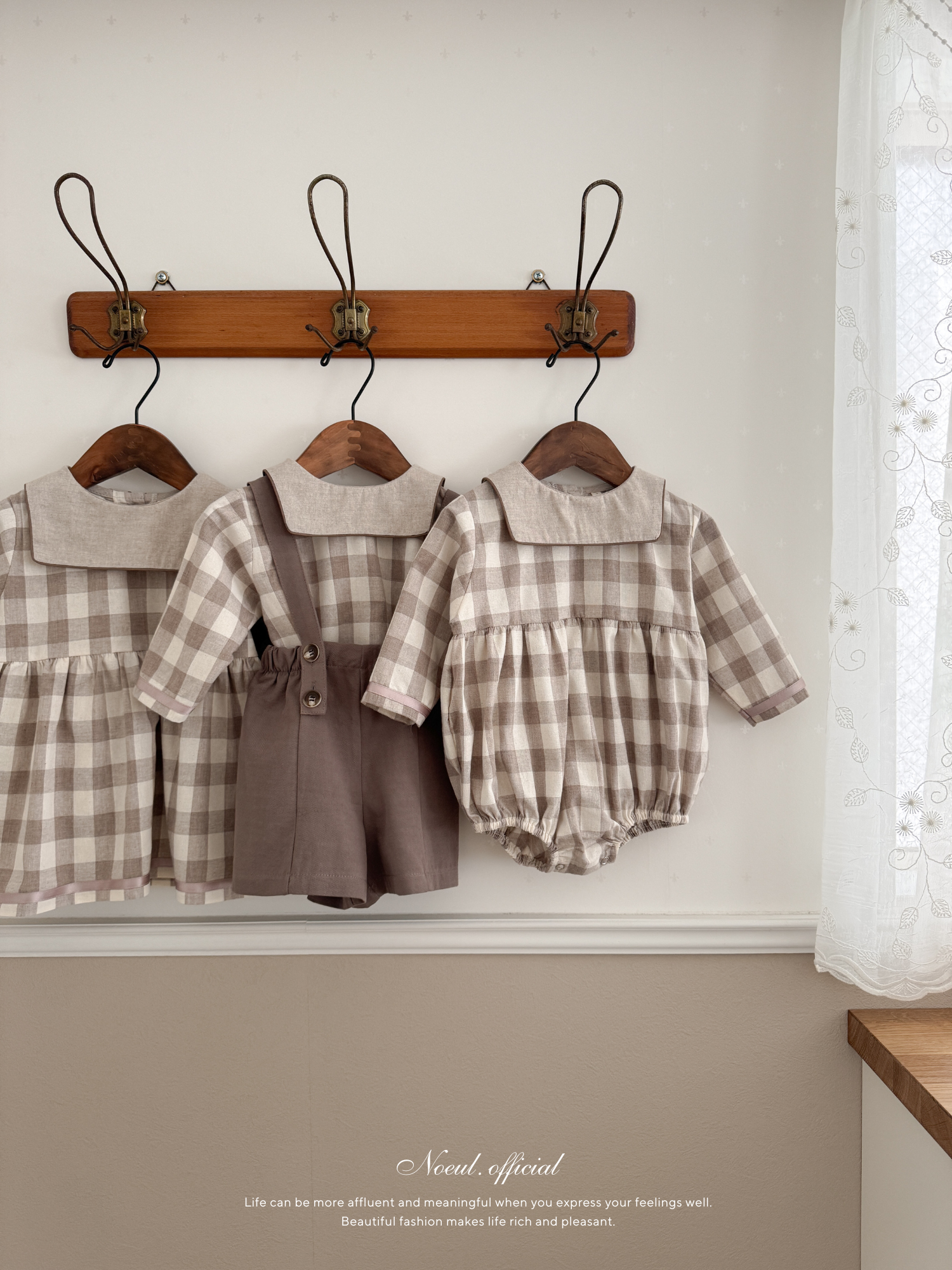 Bonbon check one-piece