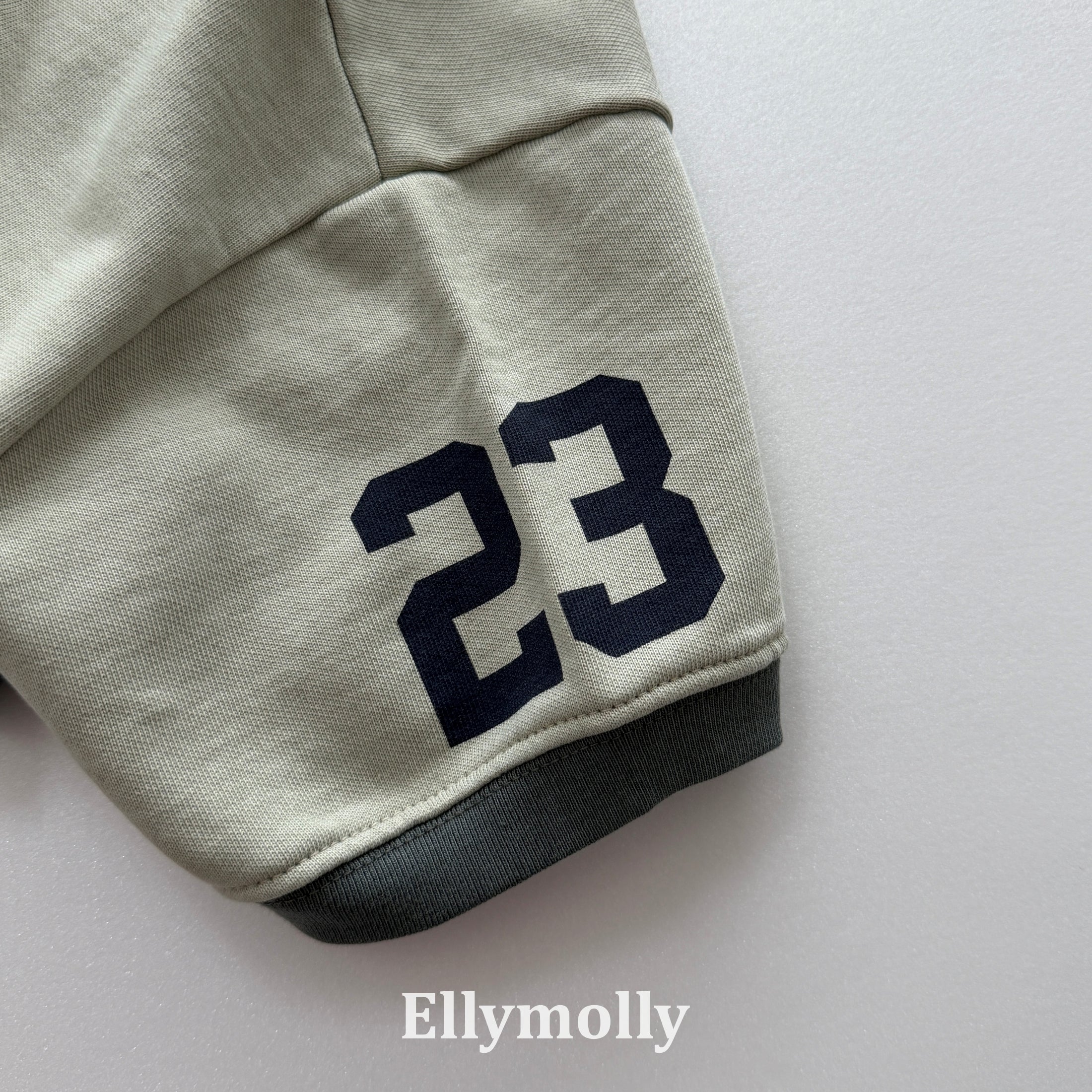 ［ELLY MOLLY］Dusty mood tee