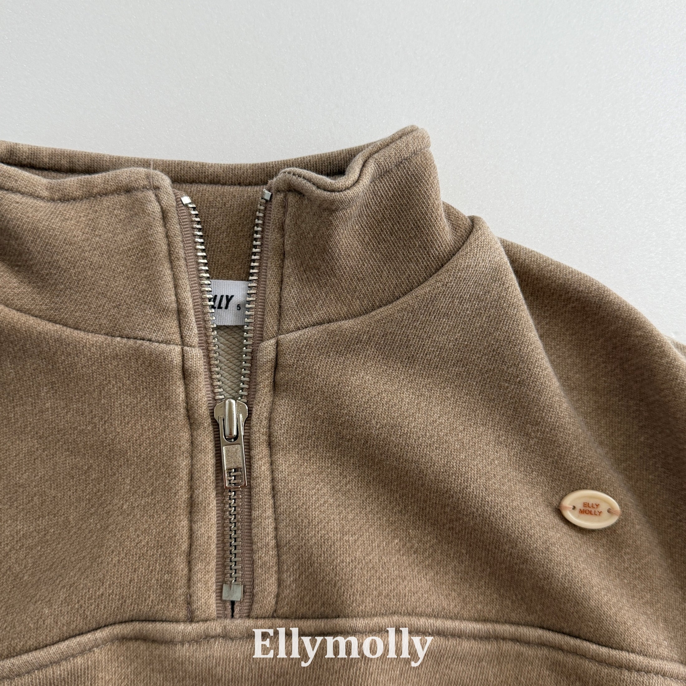 ［ELLY MOLLY］Arch pigment zip up