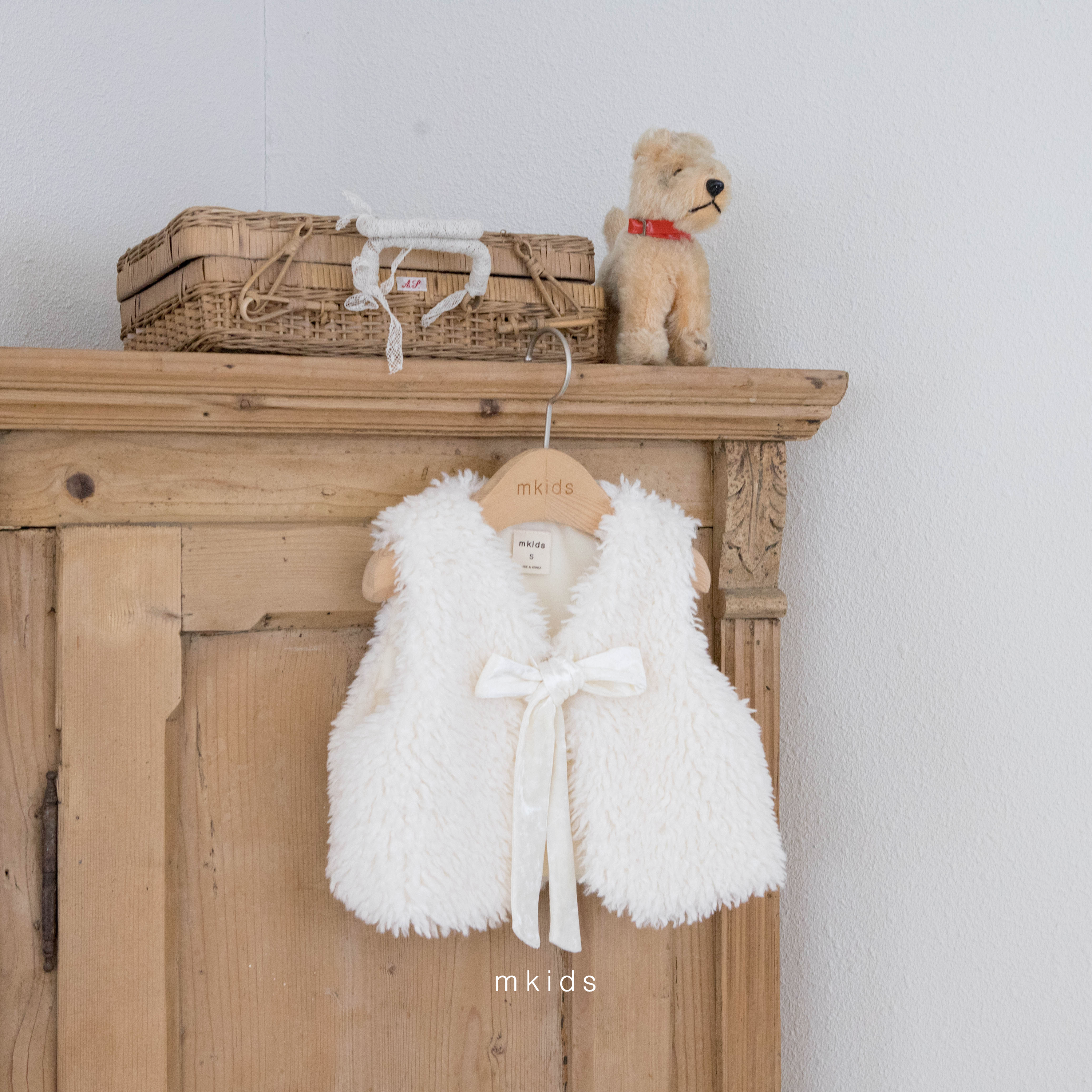 ［mkids］Ribbon fur vest