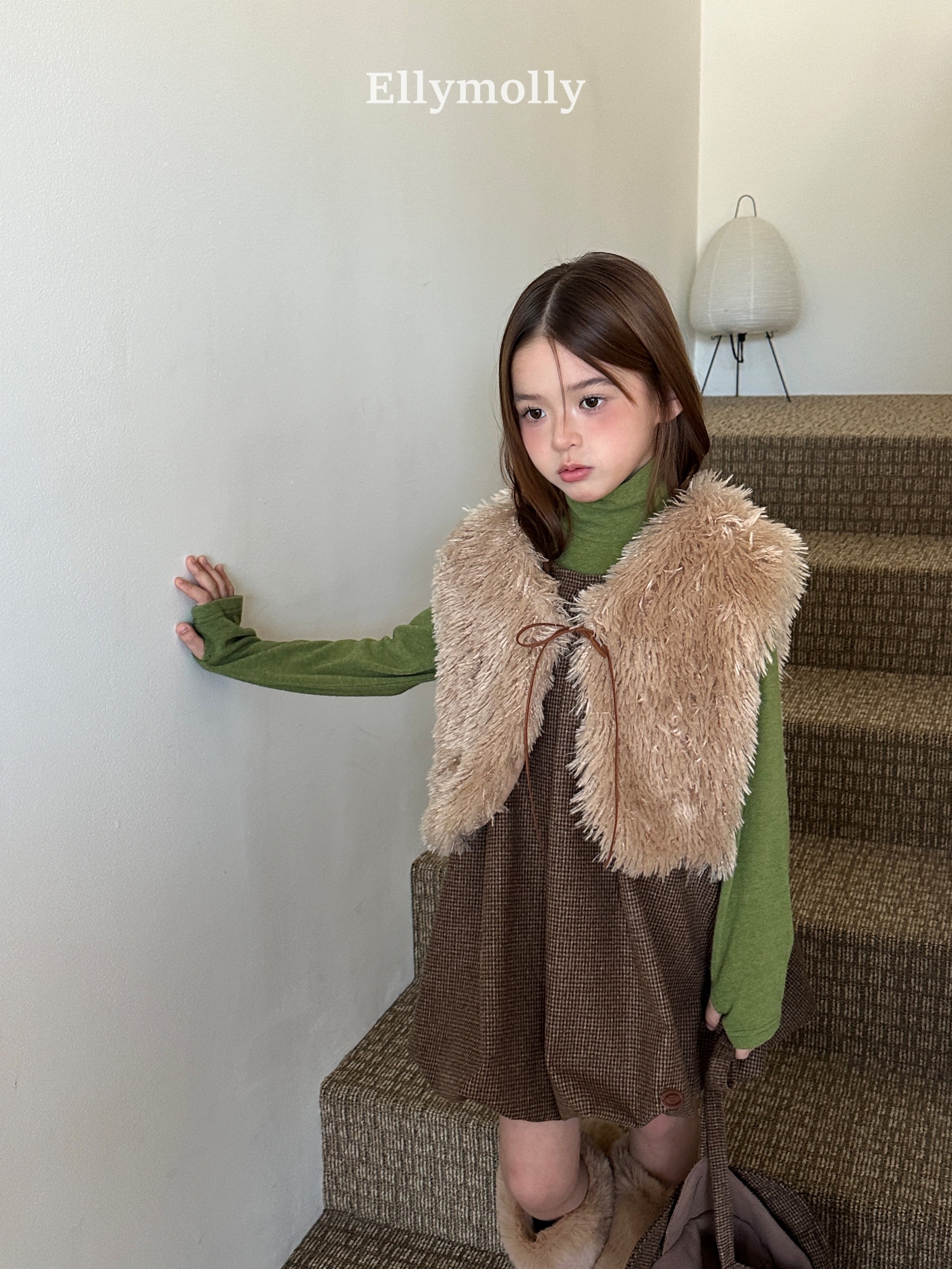 ［ELLY MOLLY］Fluffy vest
