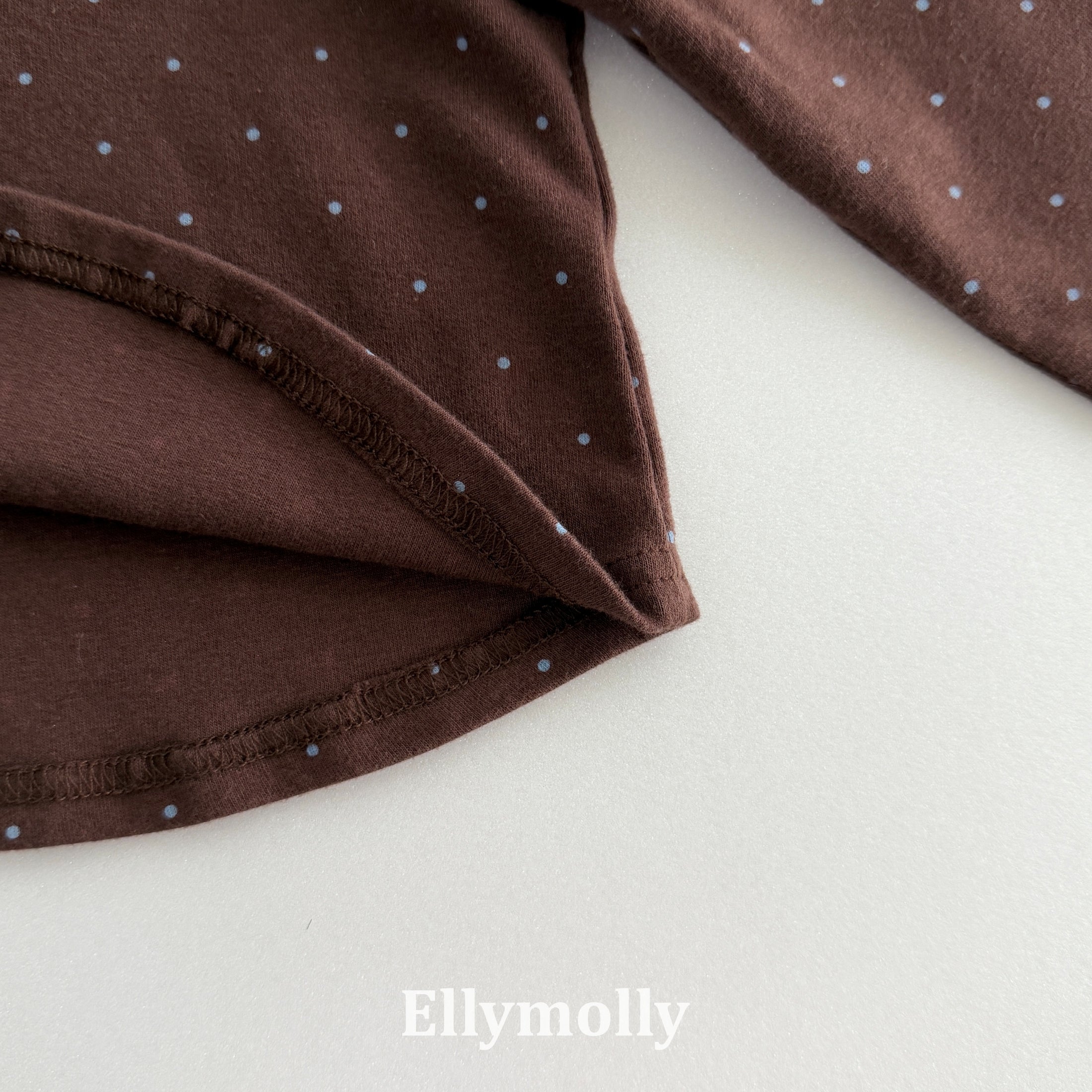 ［ELLY MOLLY］Giselle dot shirring tee