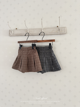 Small check skirt