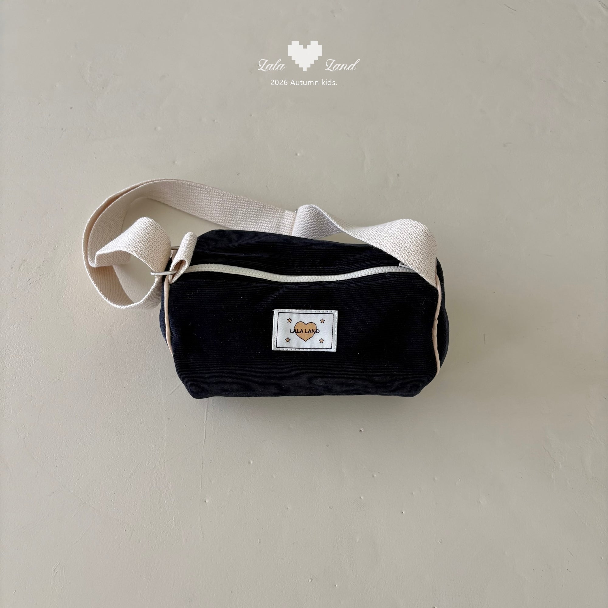 ［Lala land］One tone corduroy cross bag