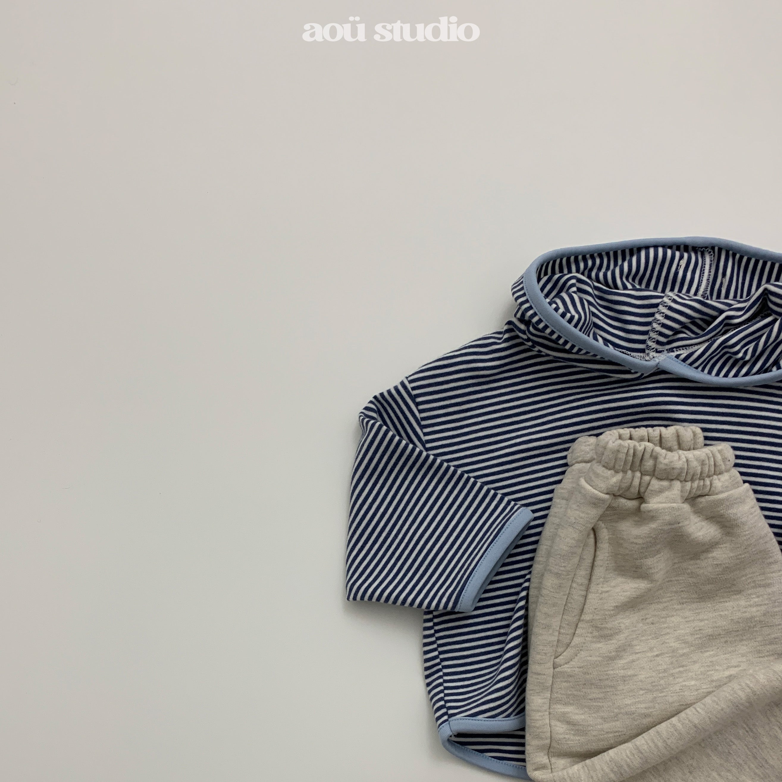 ［aou studio］Caramel stripe hoodie