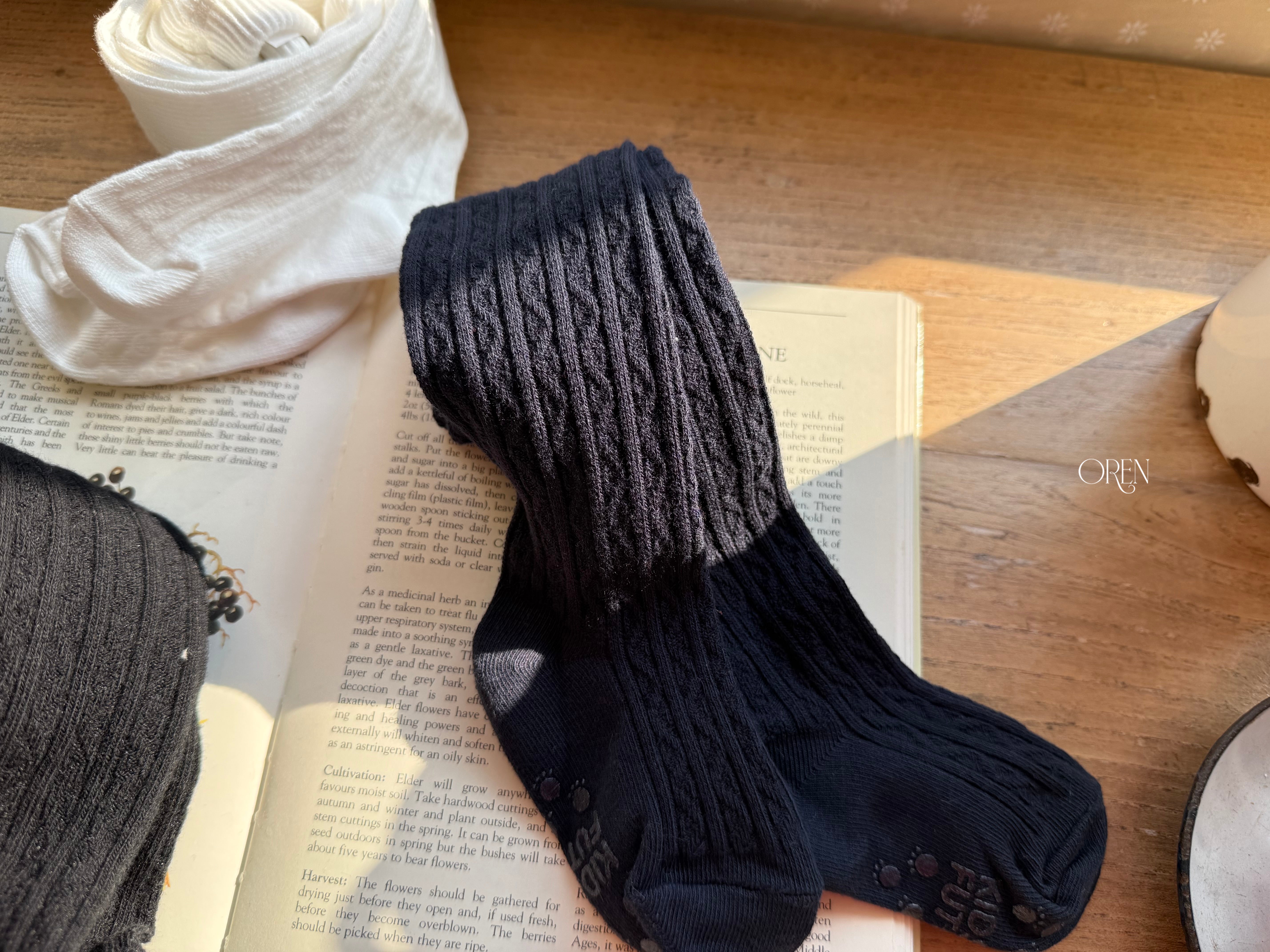 [OREN] Marron cable tights