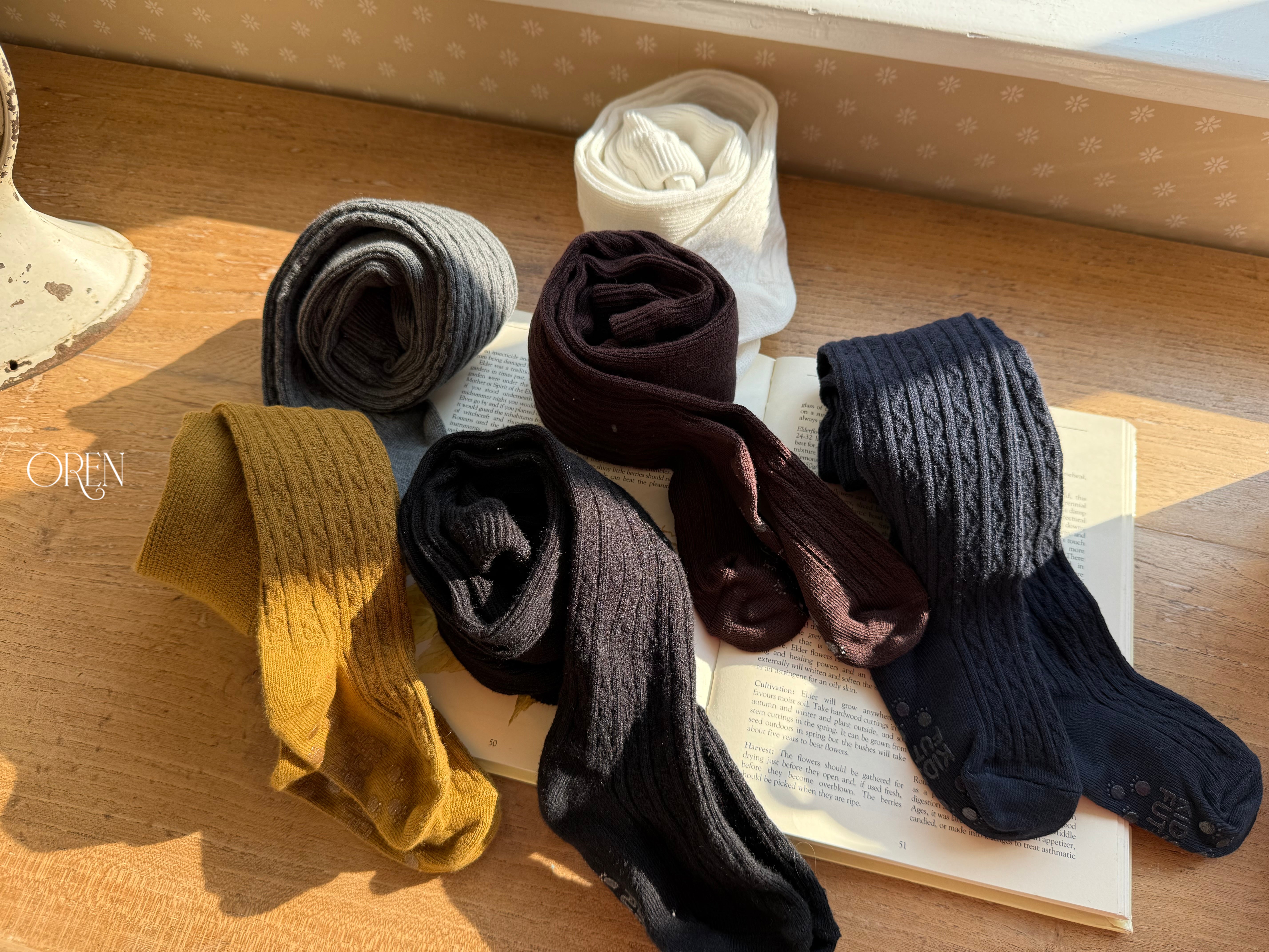 [OREN] Marron cable tights